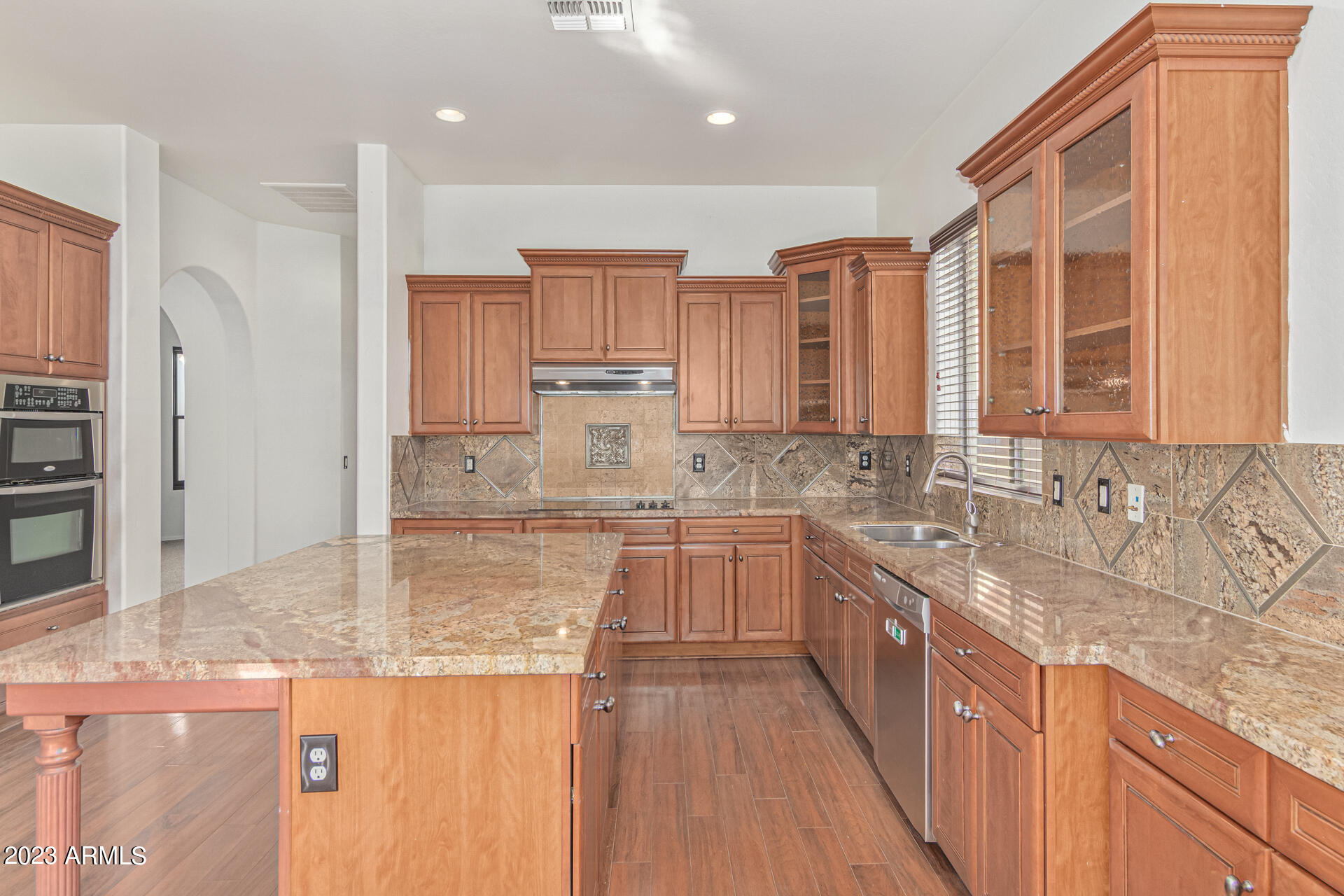 2321 W MINERAL Road