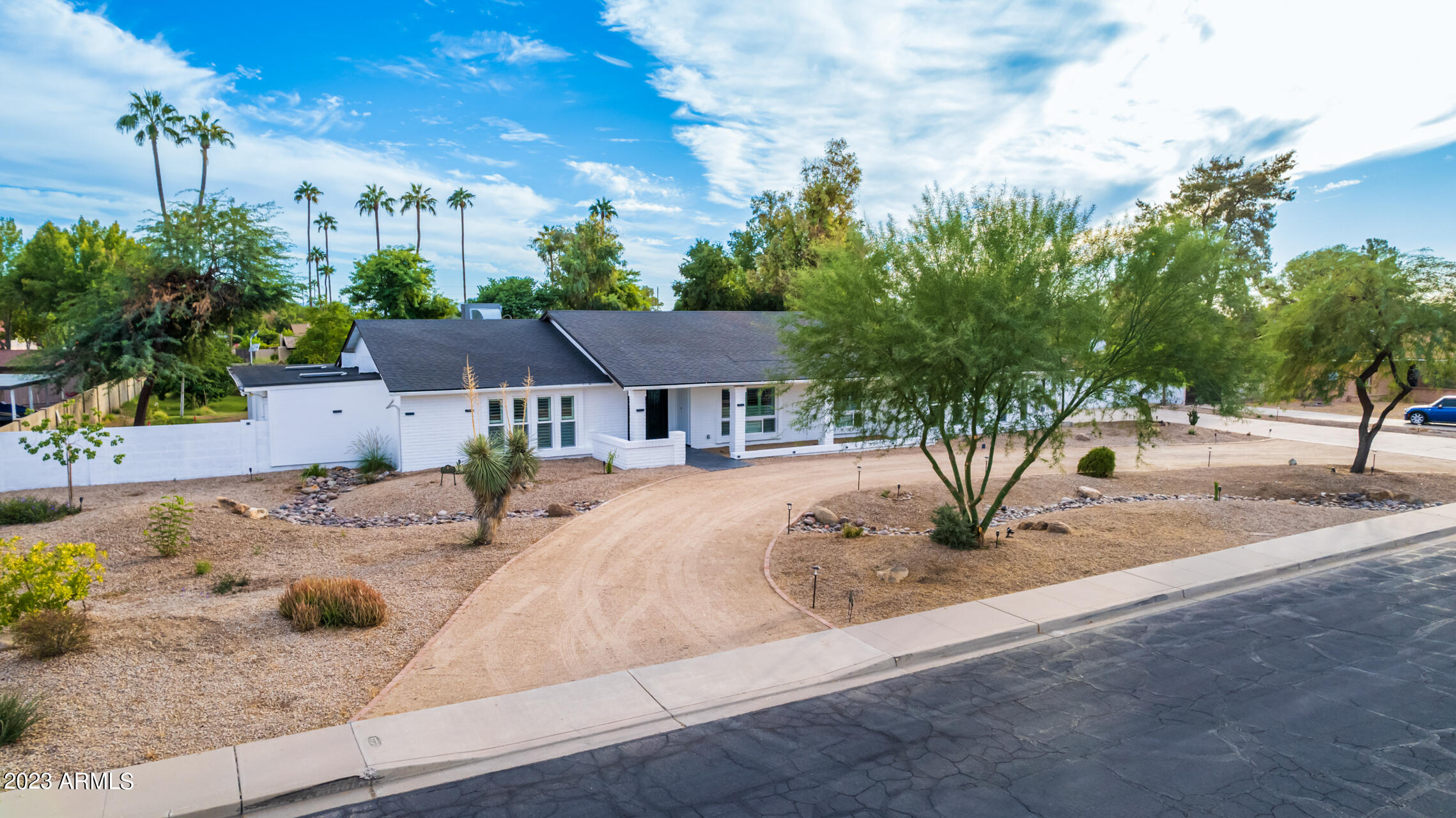 6413 W CORRINE Drive