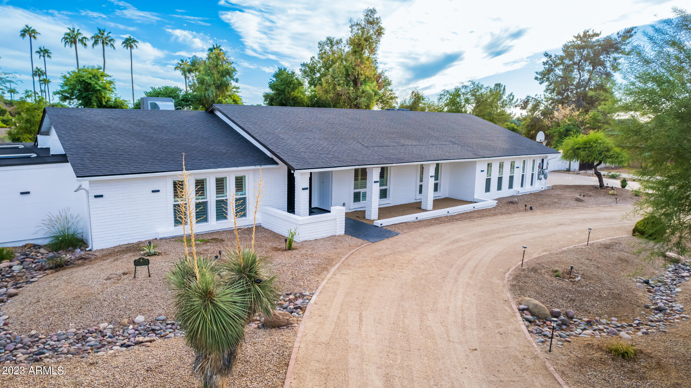 6413 W CORRINE Drive