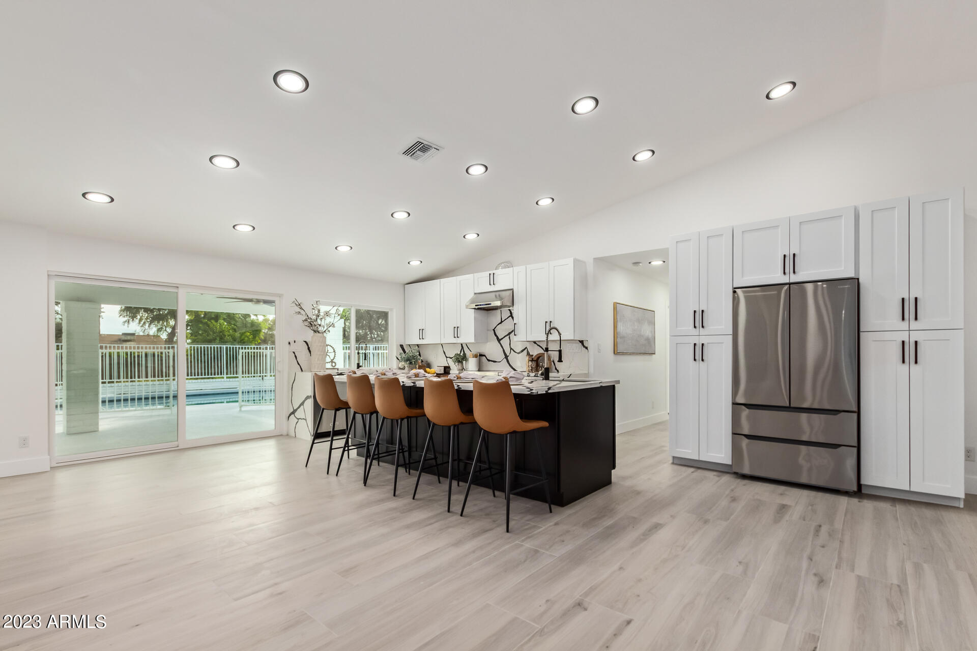 6413 W CORRINE Drive