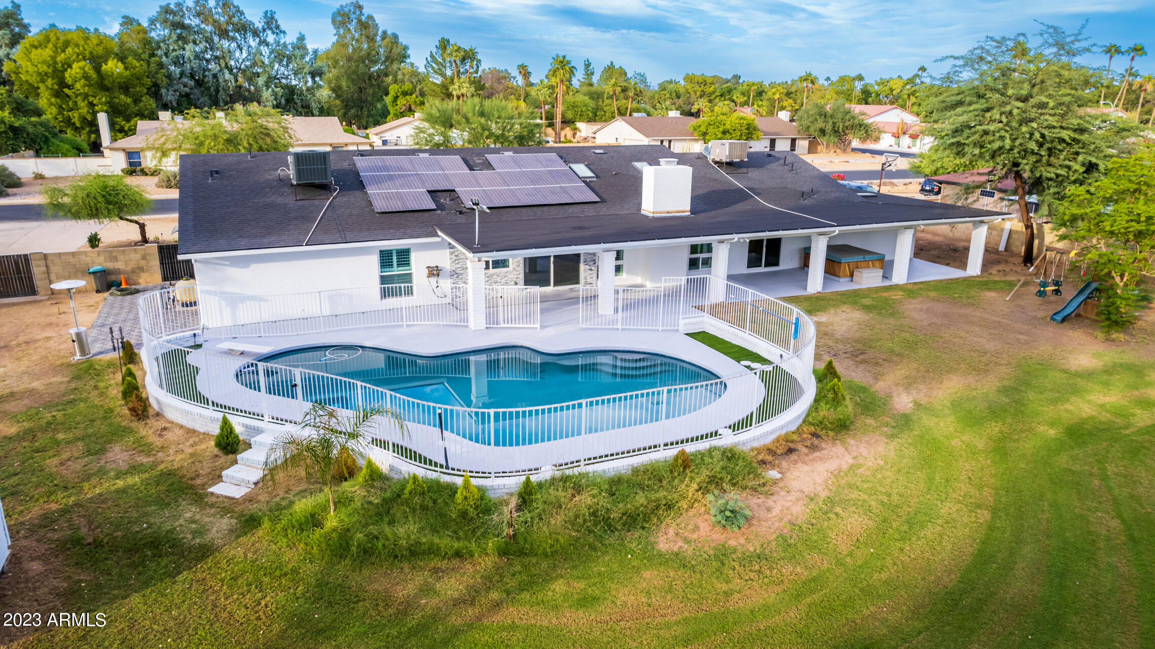 6413 W CORRINE Drive