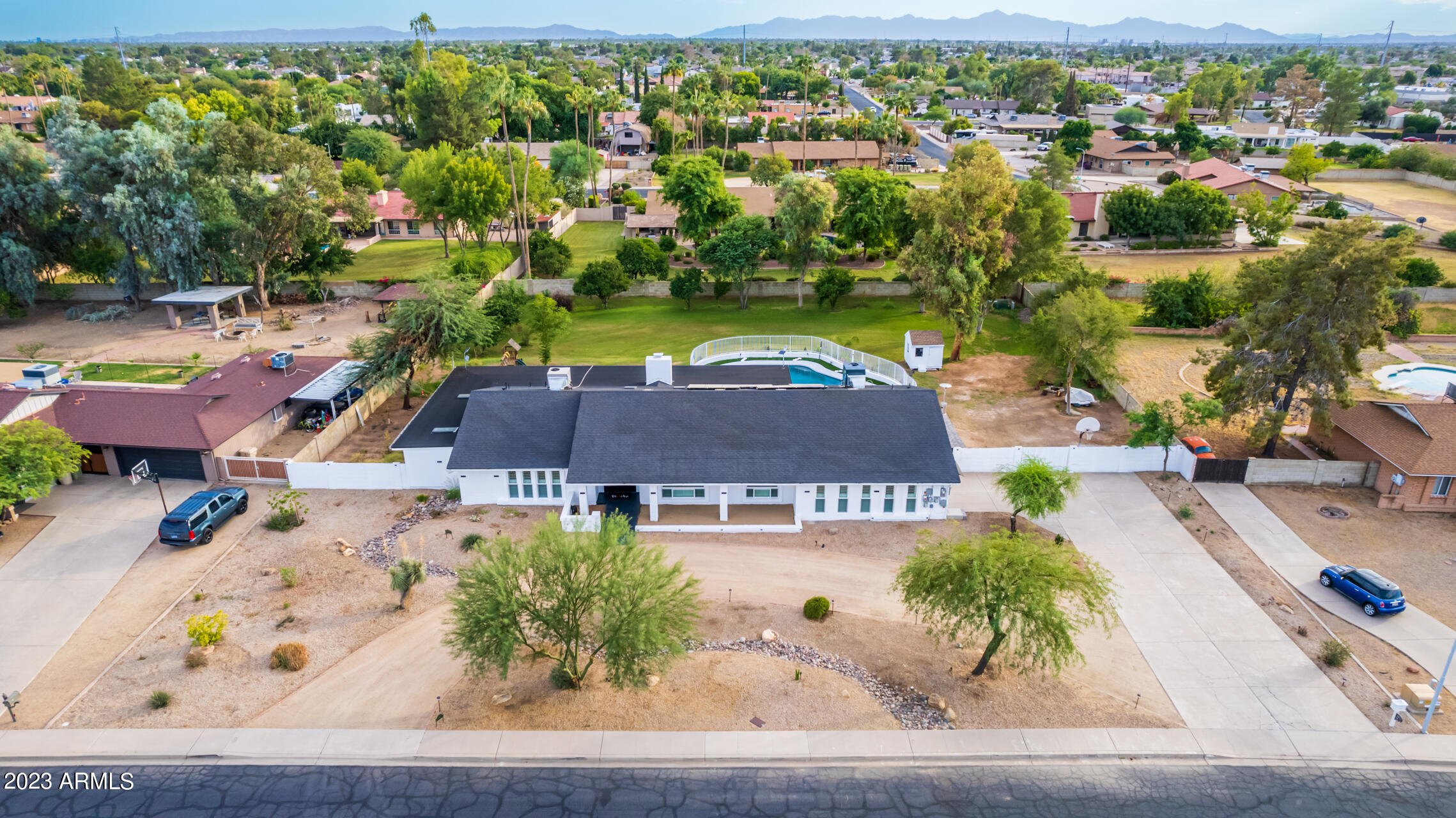6413 W CORRINE Drive