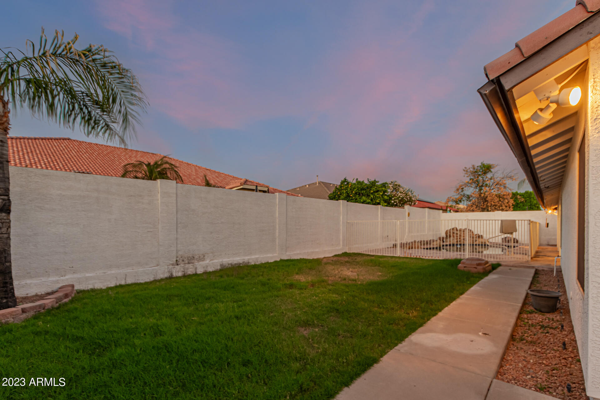 6940 E MINTON Street