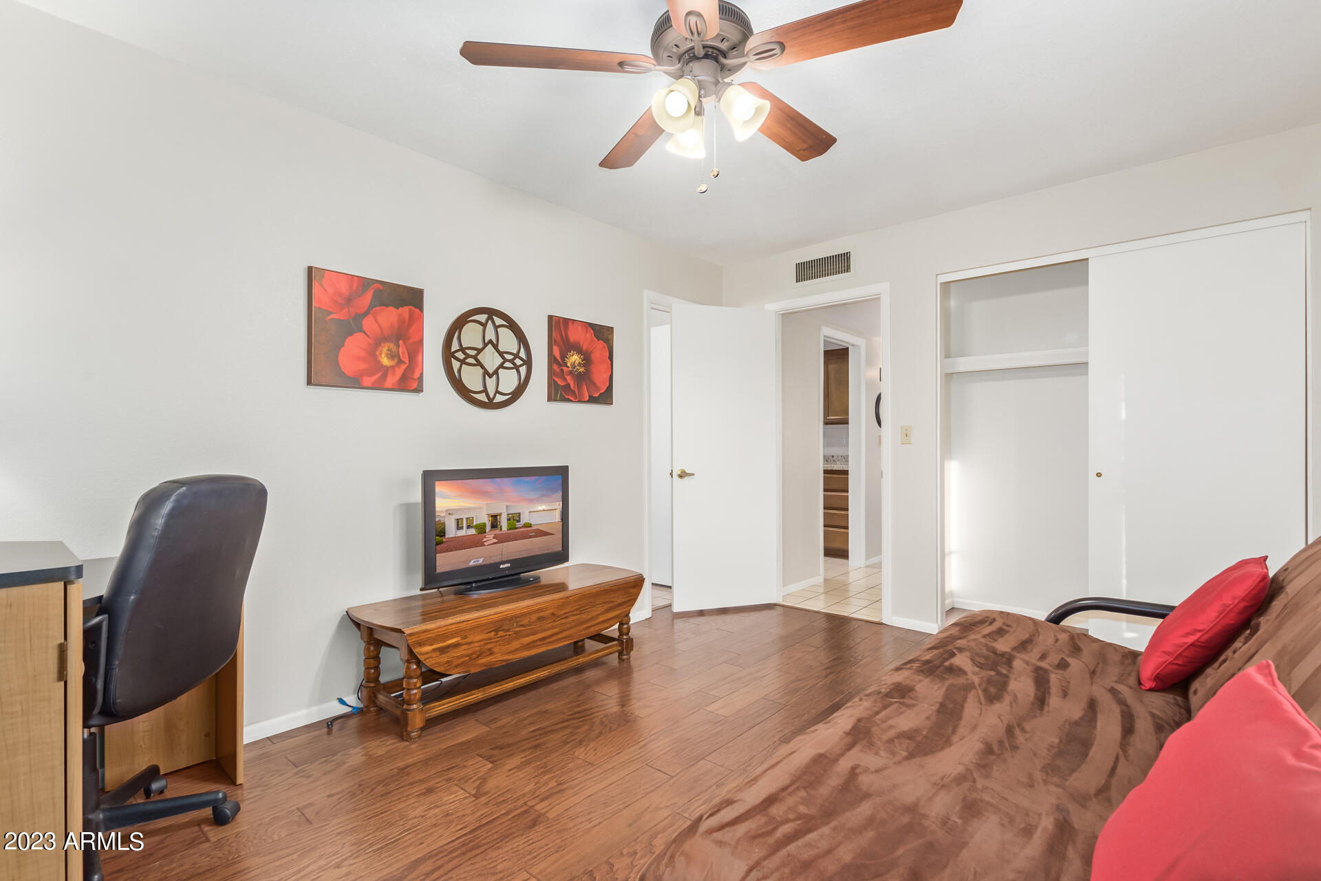 1102 E VILLA MARIA Drive