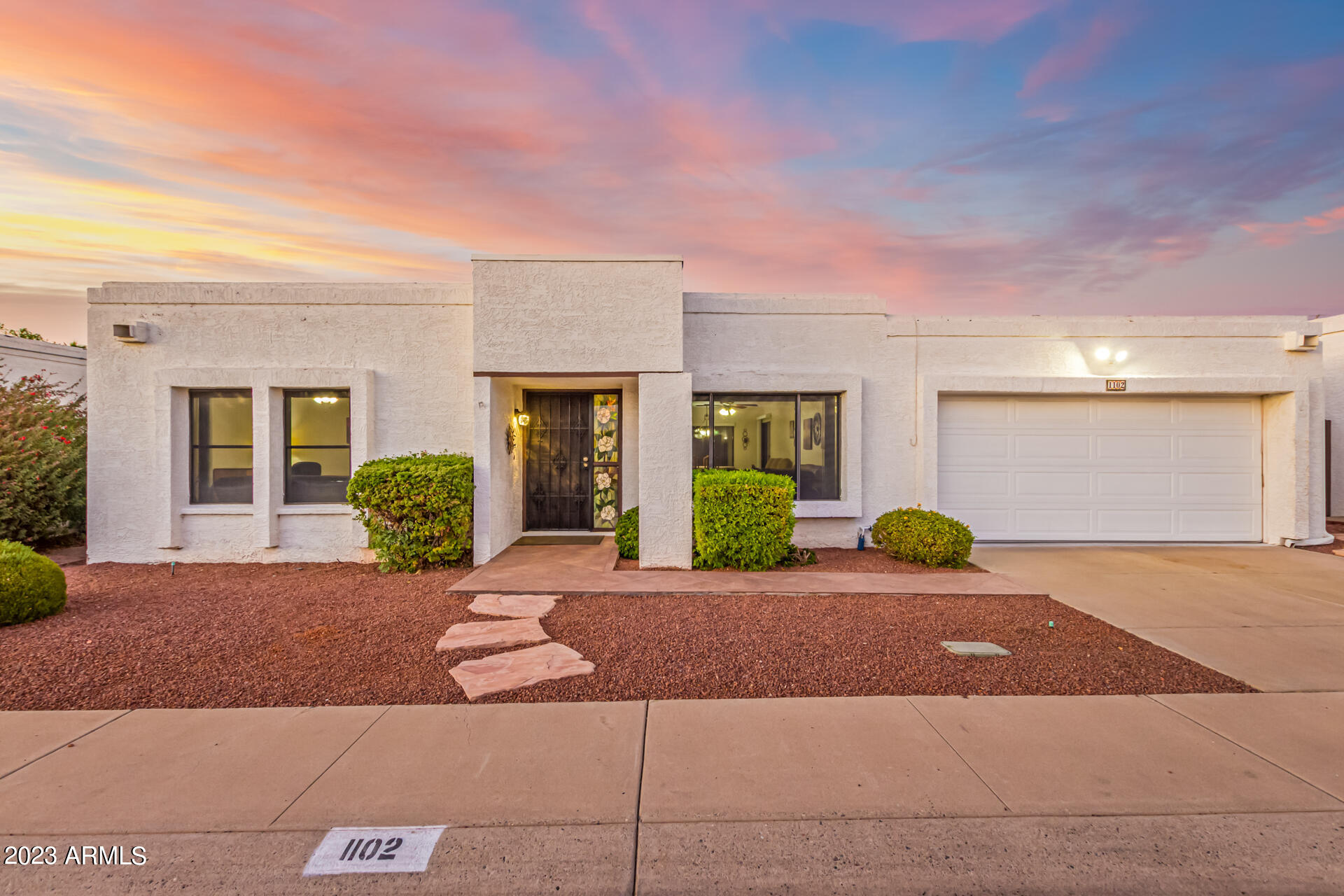 1102 E VILLA MARIA Drive