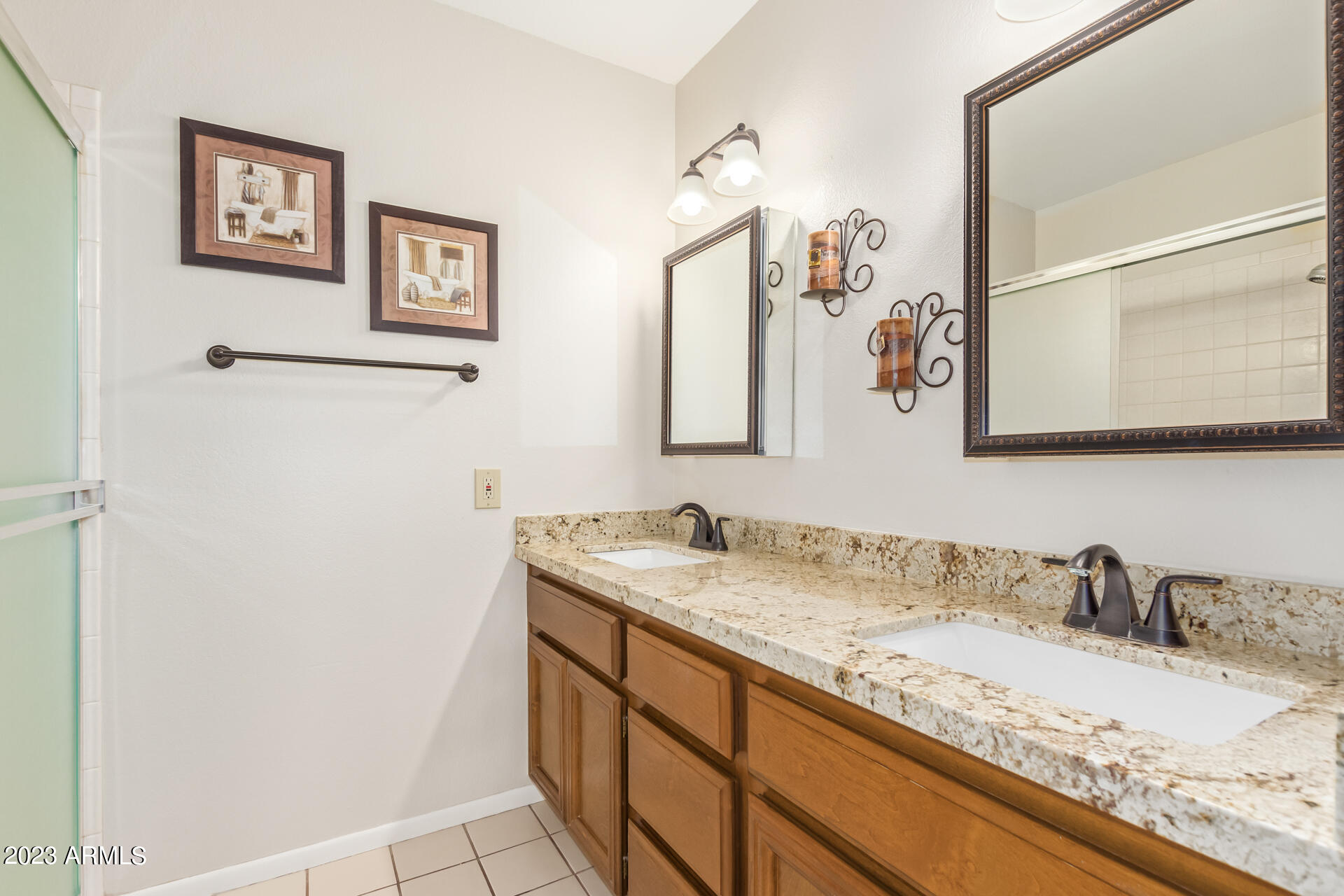 1102 E VILLA MARIA Drive