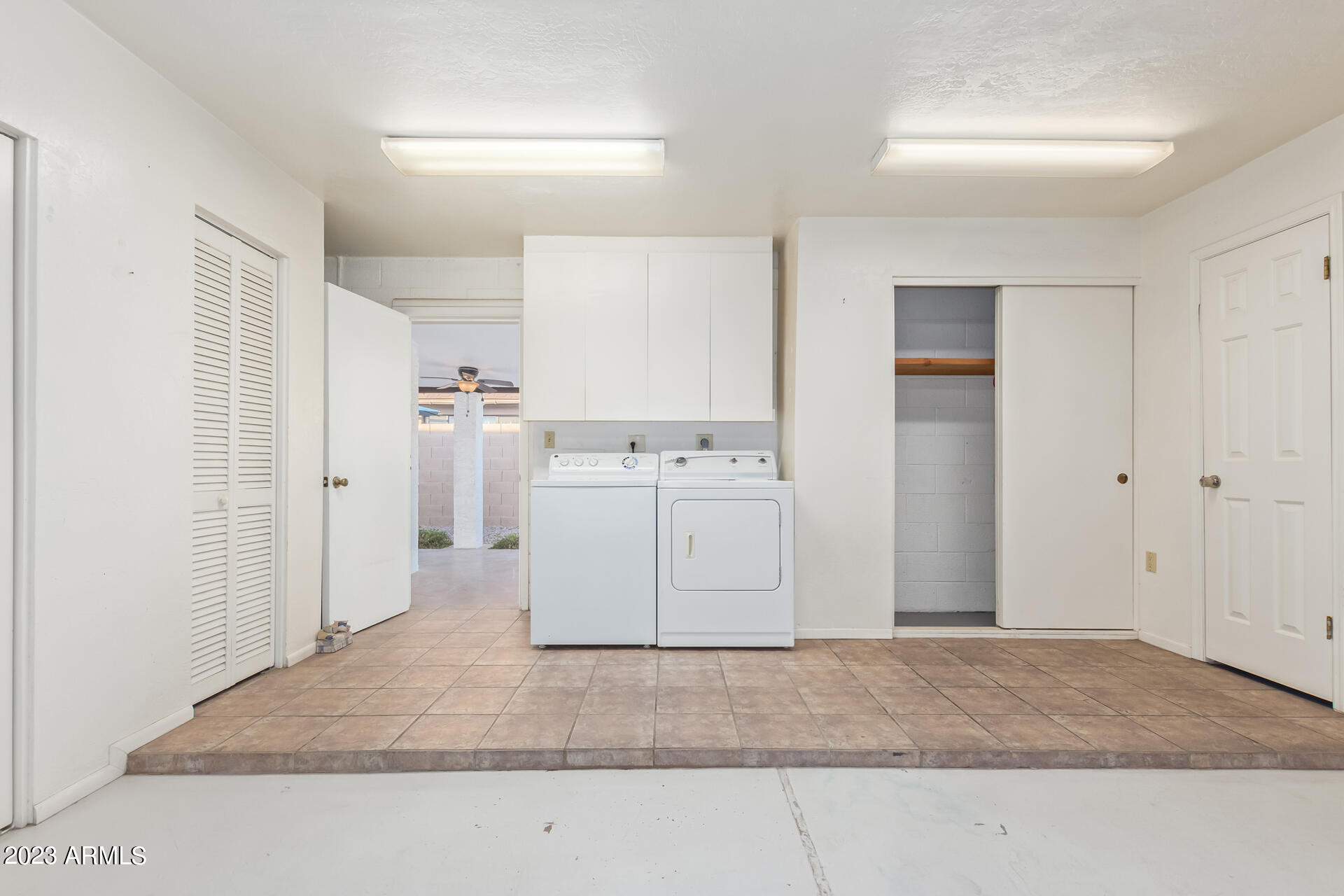 1102 E VILLA MARIA Drive