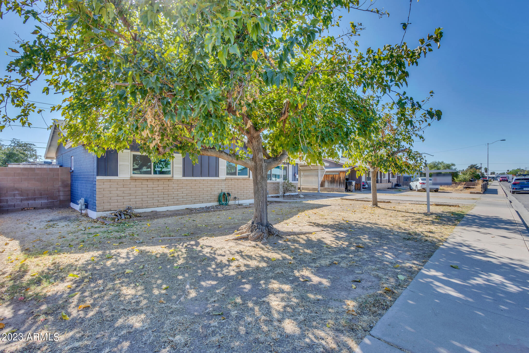 1065 E MILLETT Avenue