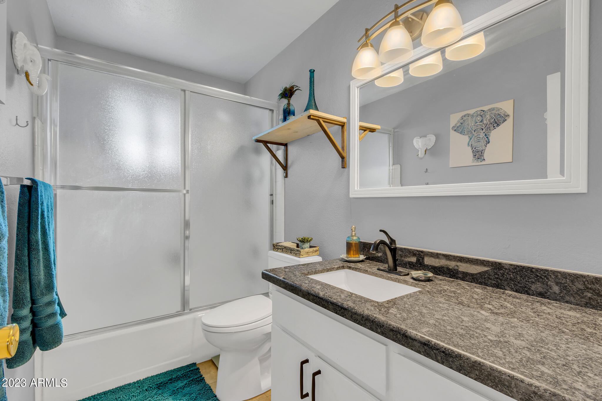 1065 E MILLETT Avenue