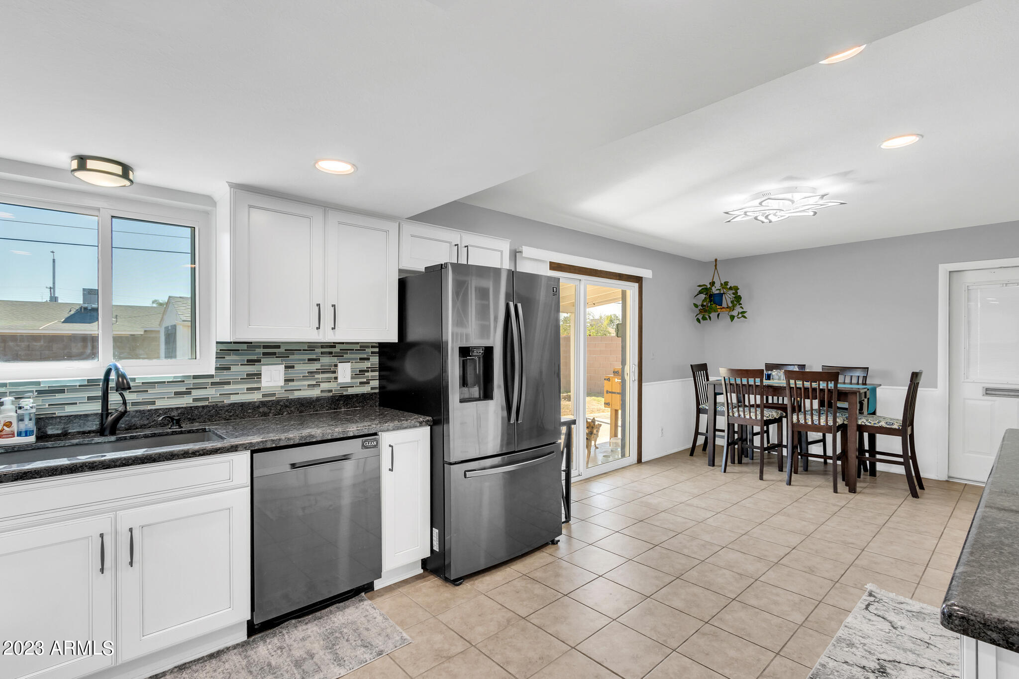 1065 E MILLETT Avenue