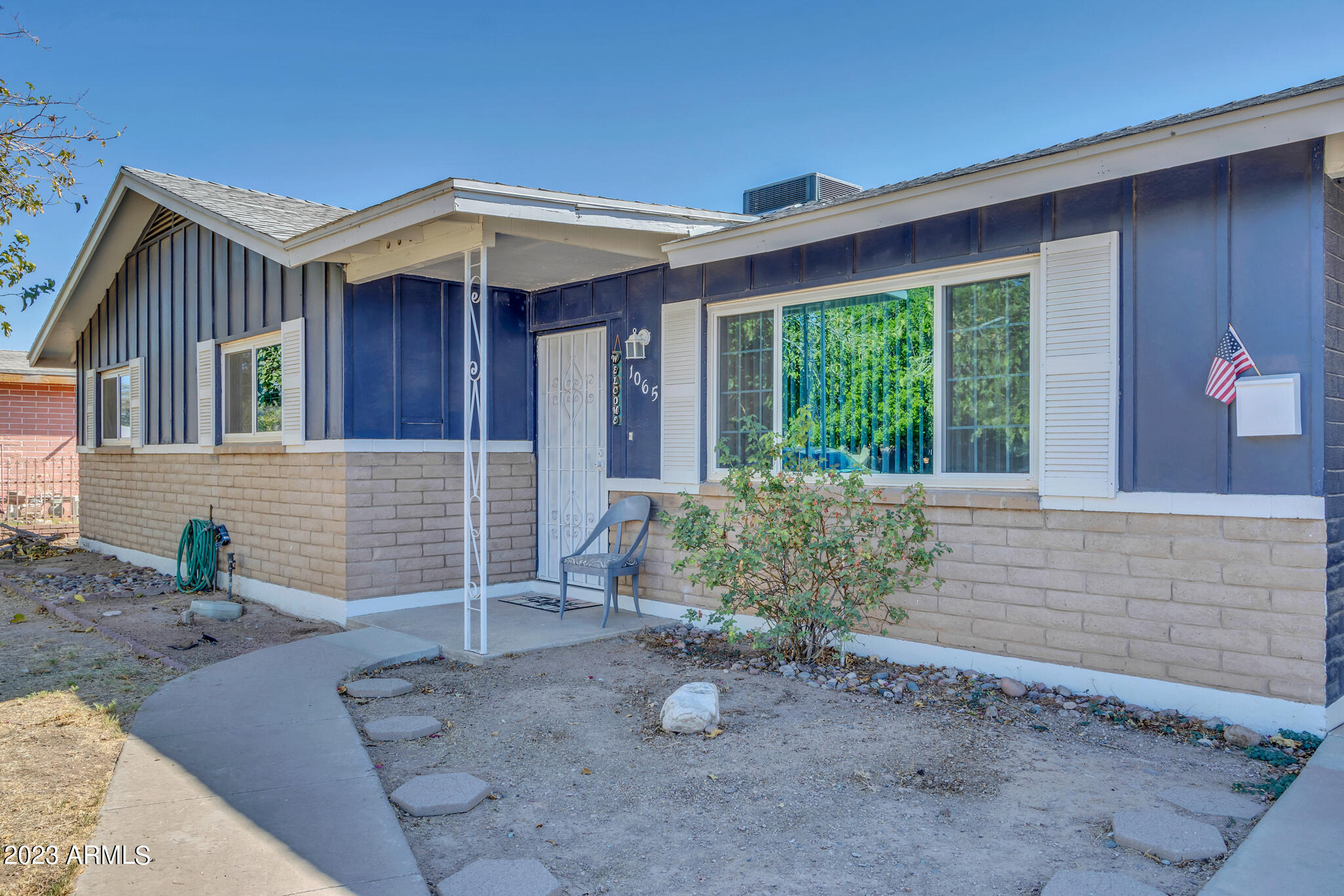 1065 E MILLETT Avenue