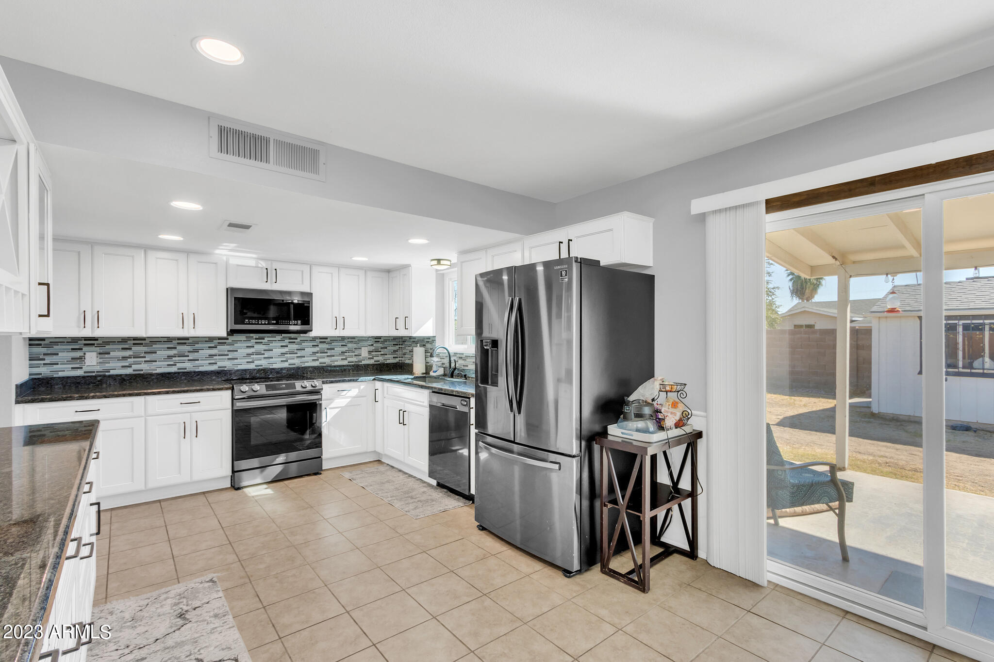 1065 E MILLETT Avenue