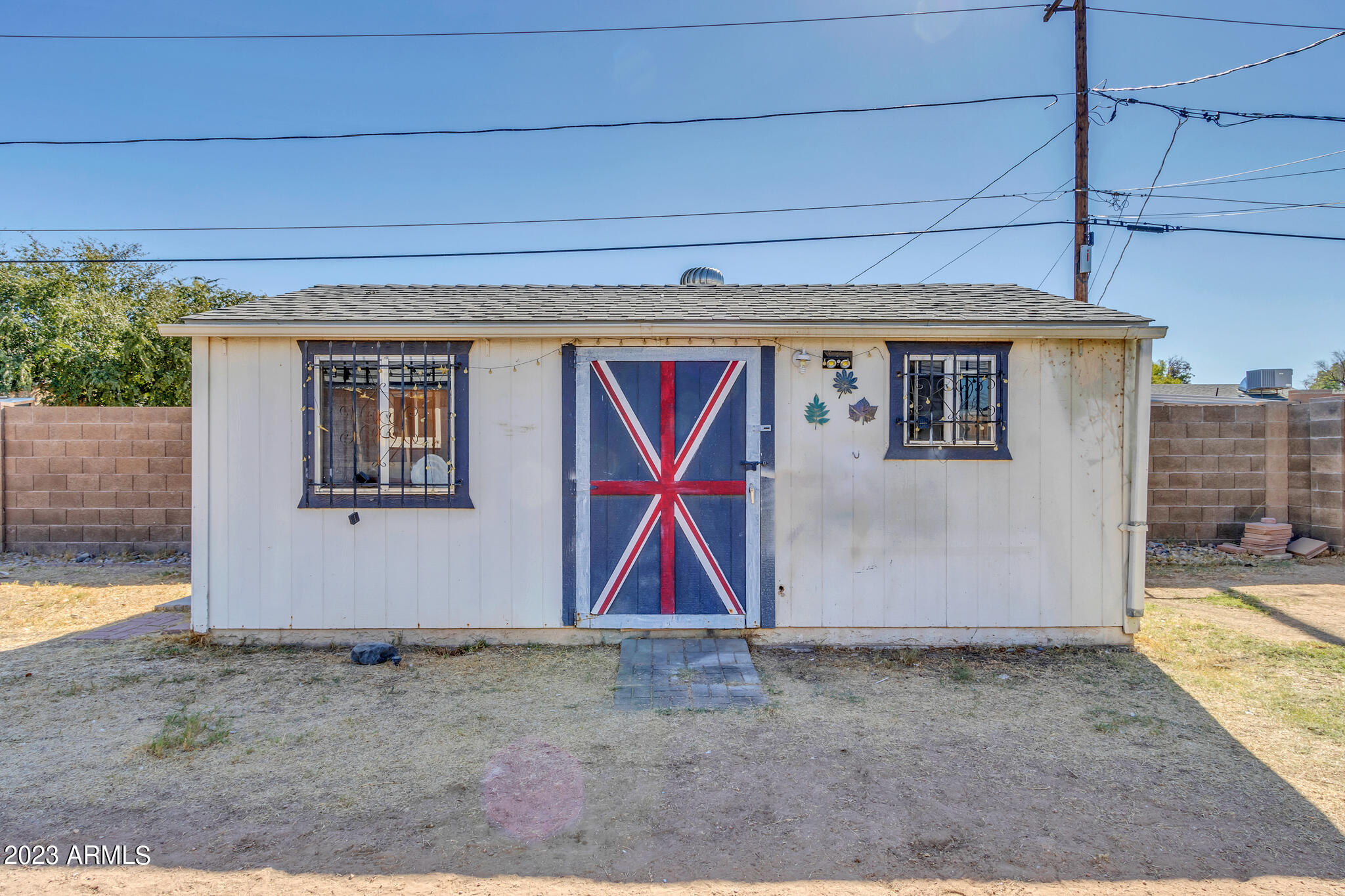 1065 E MILLETT Avenue