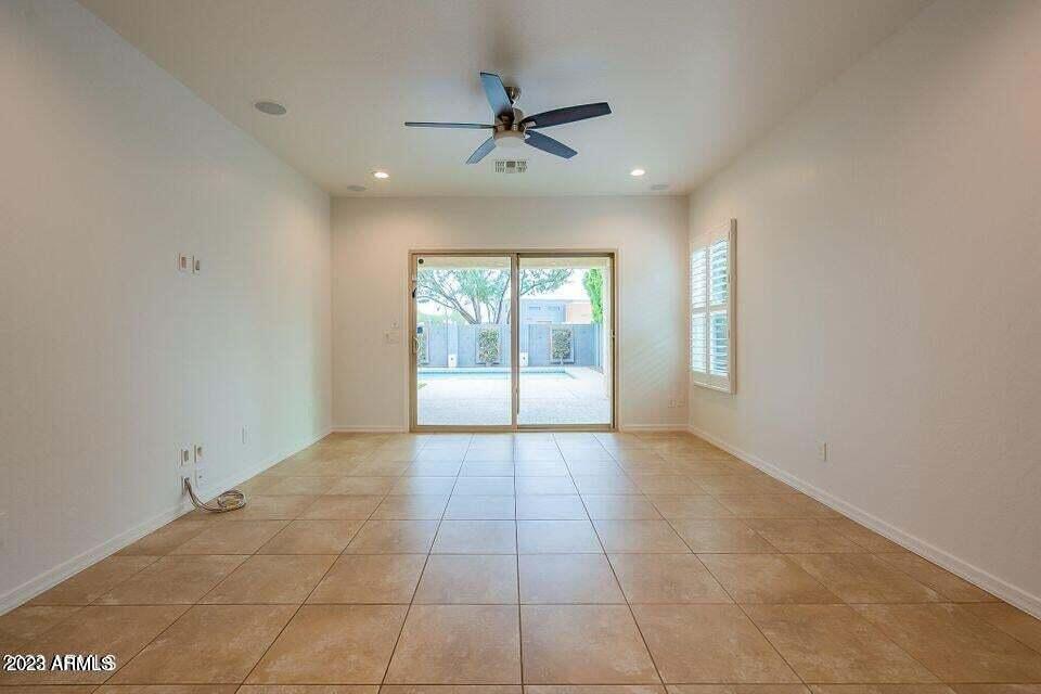 2634 W GRAY WOLF Trail