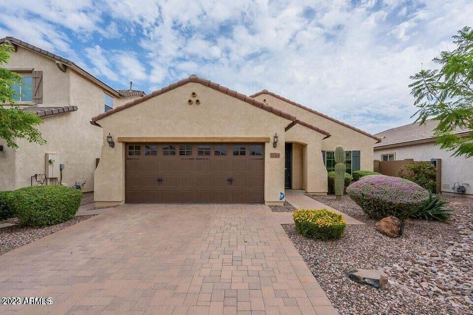2634 W GRAY WOLF Trail