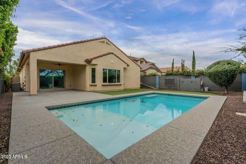 2634 W GRAY WOLF Trail