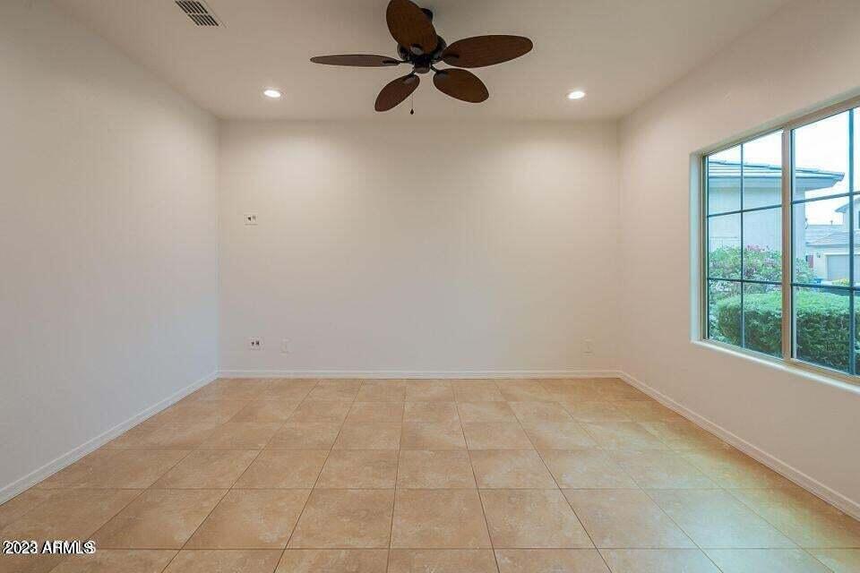 2634 W GRAY WOLF Trail