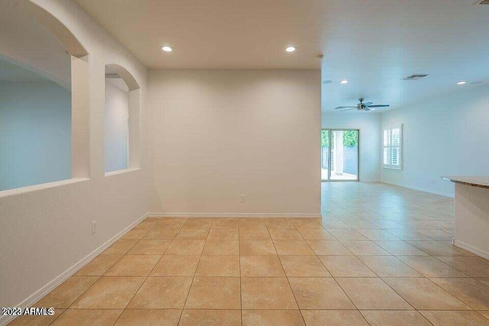2634 W GRAY WOLF Trail