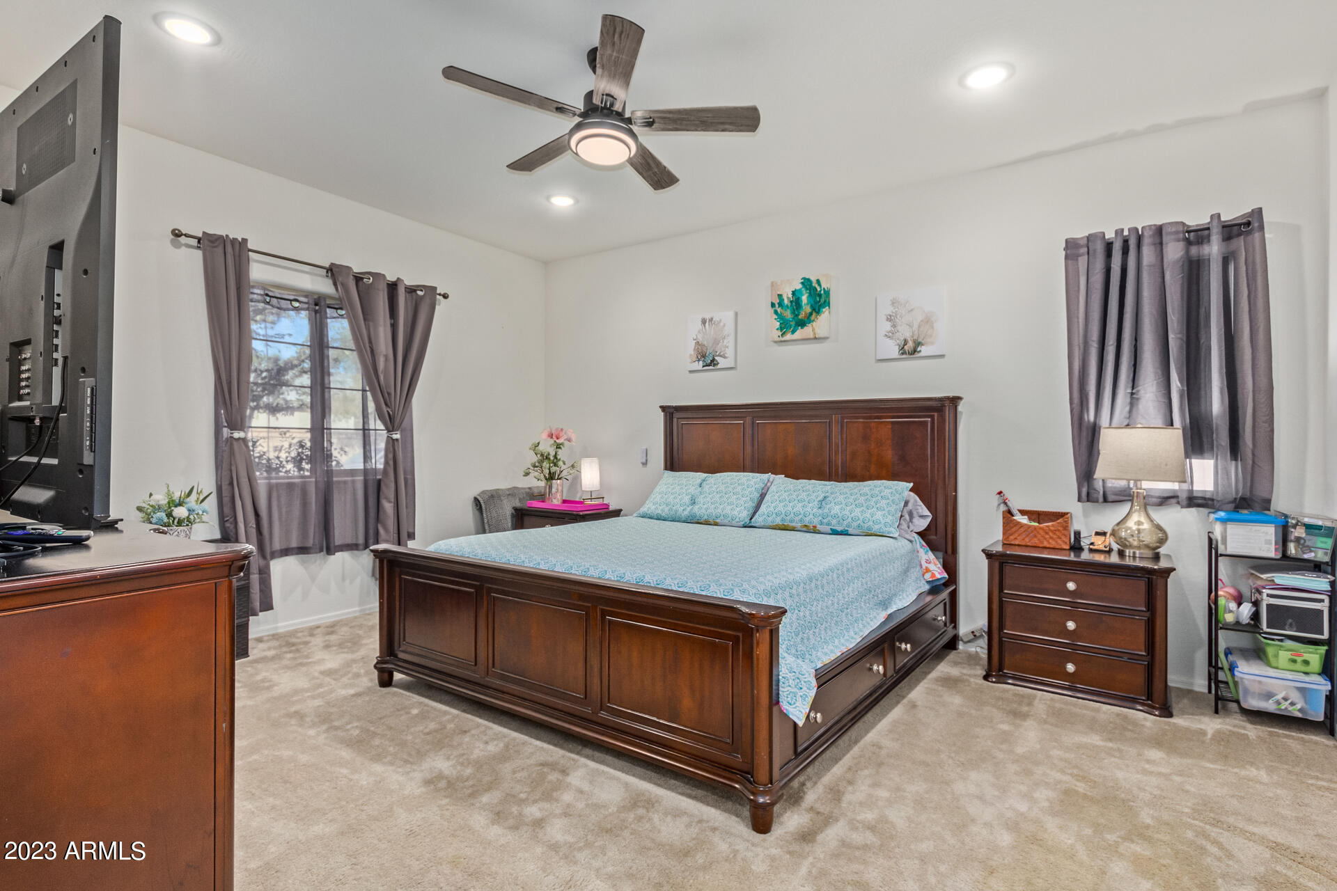 125 E SEASIDE Drive