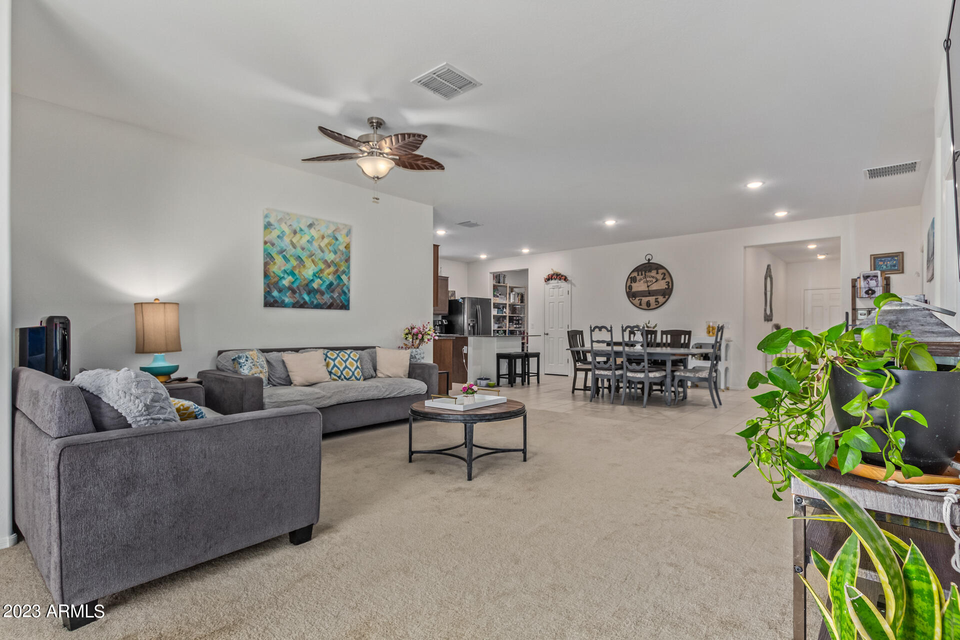 125 E SEASIDE Drive