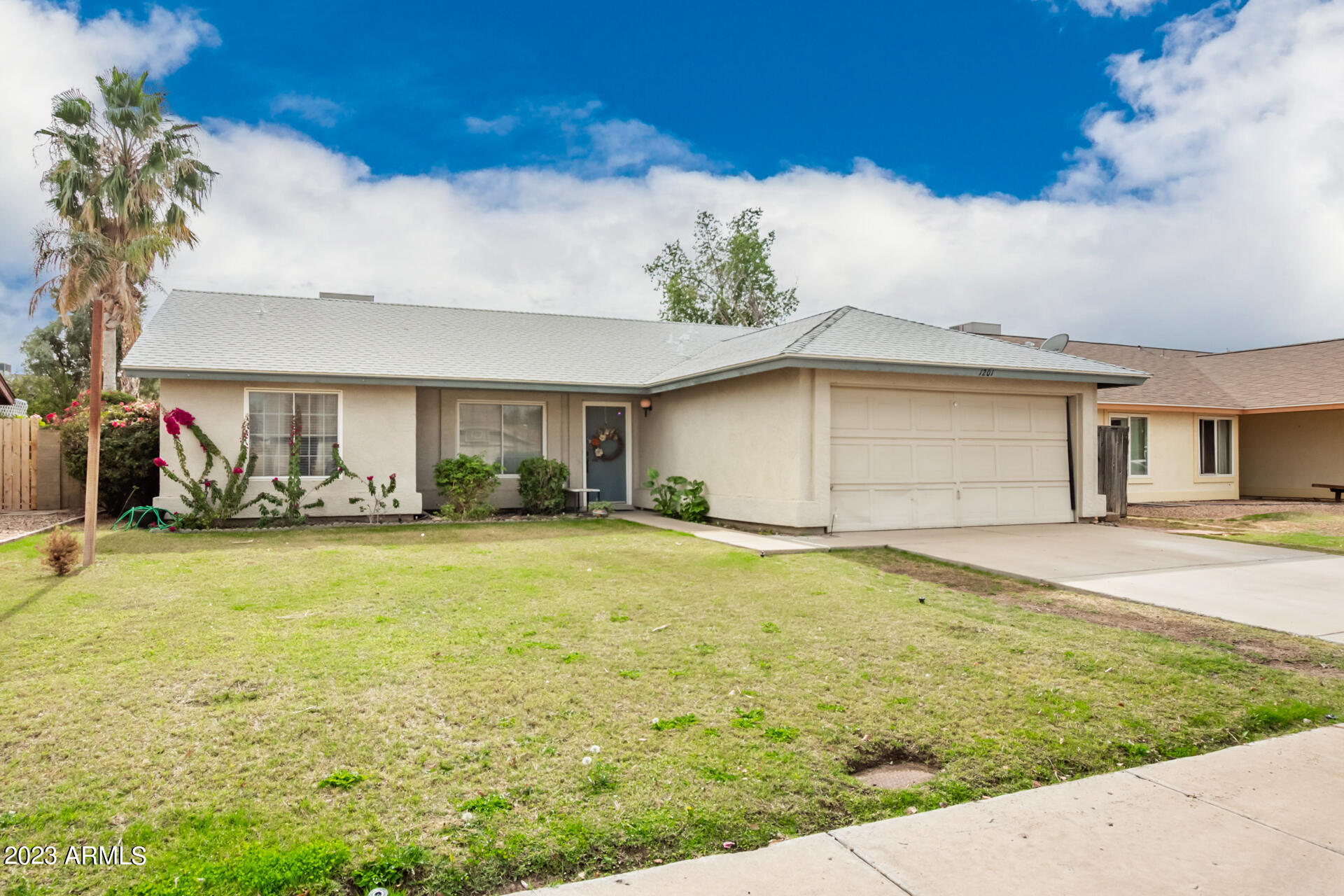 1201 W SEQUOIA Drive