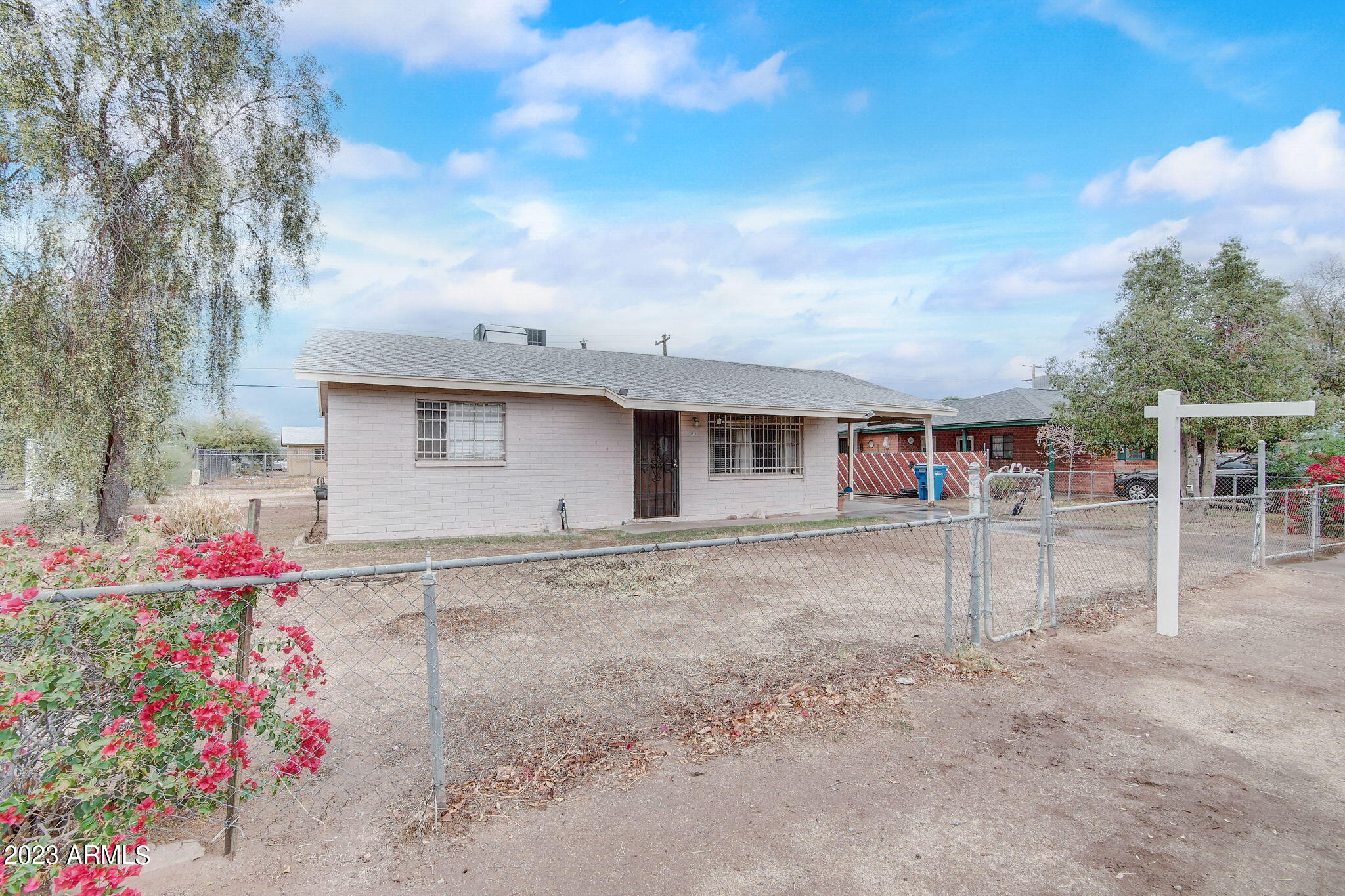 1750 E PLEASANT Lane