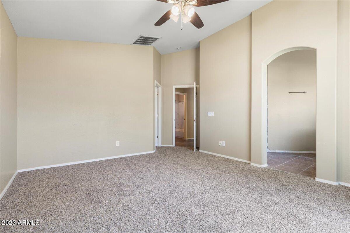 43922 W LINDGREN Drive