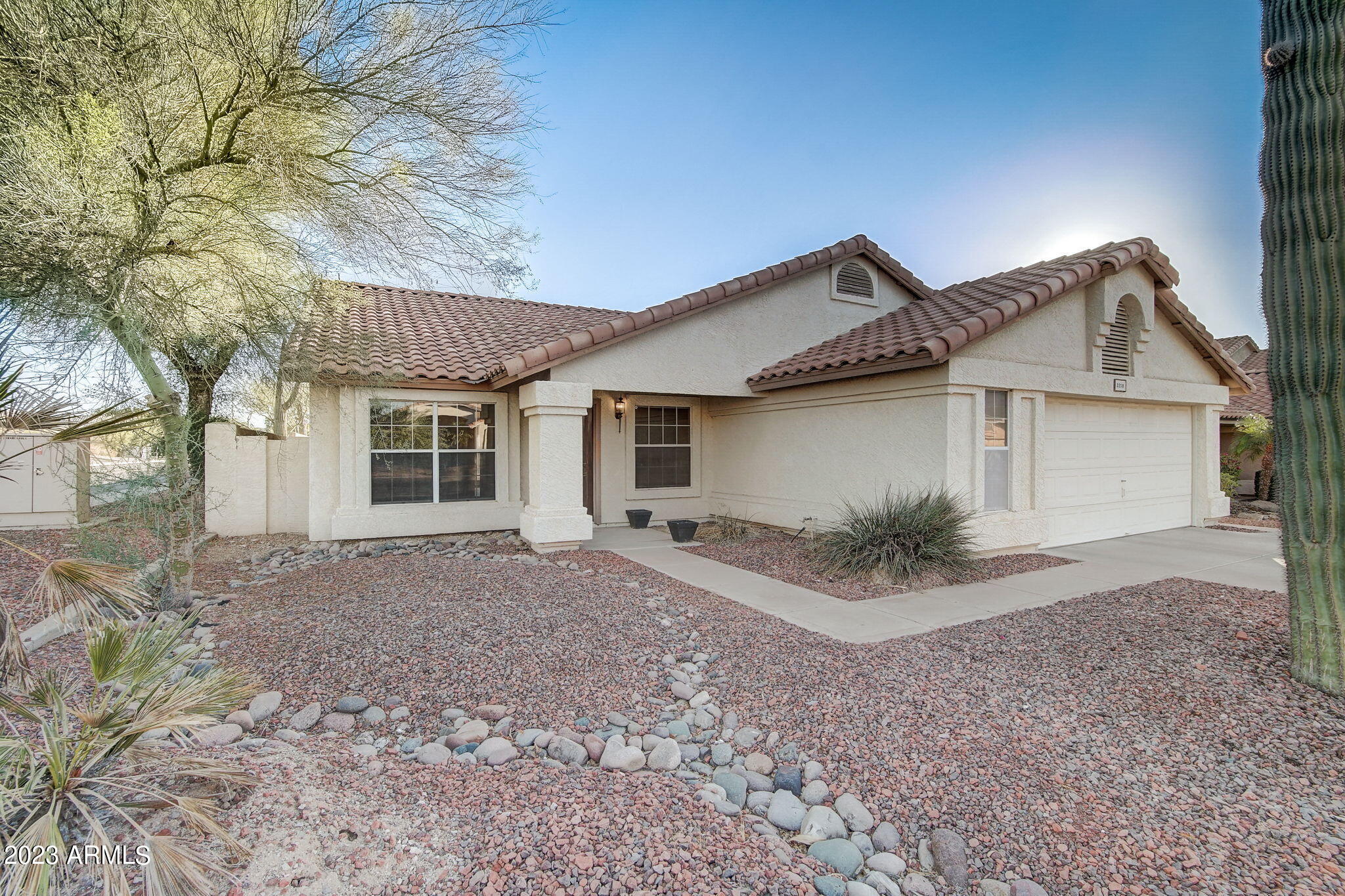 2218 E DESERT TRUMPET Road