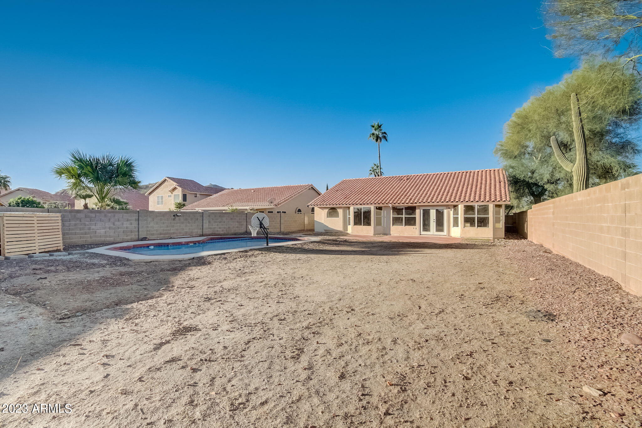 2218 E DESERT TRUMPET Road