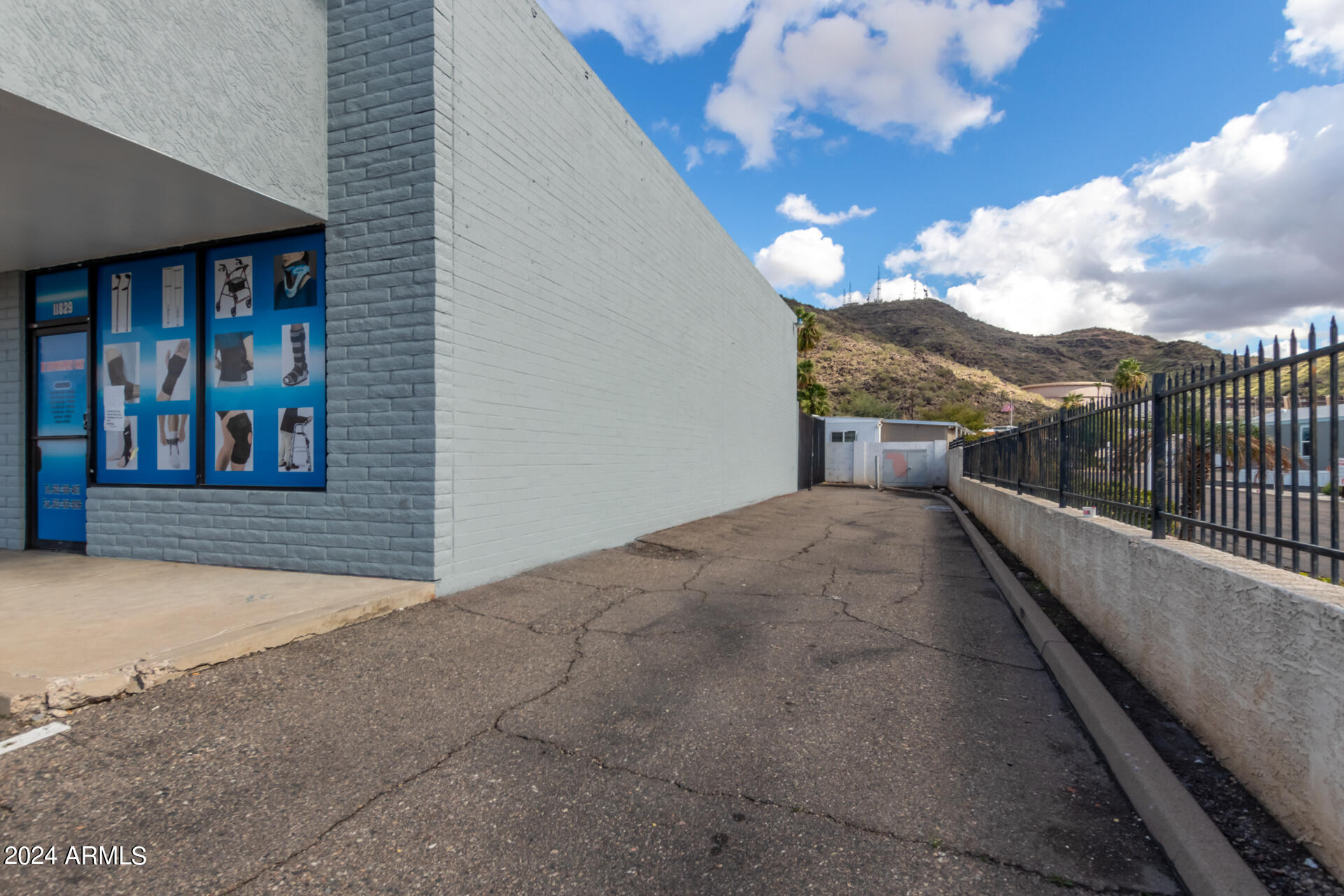 11829 N 19TH Avenue # 3