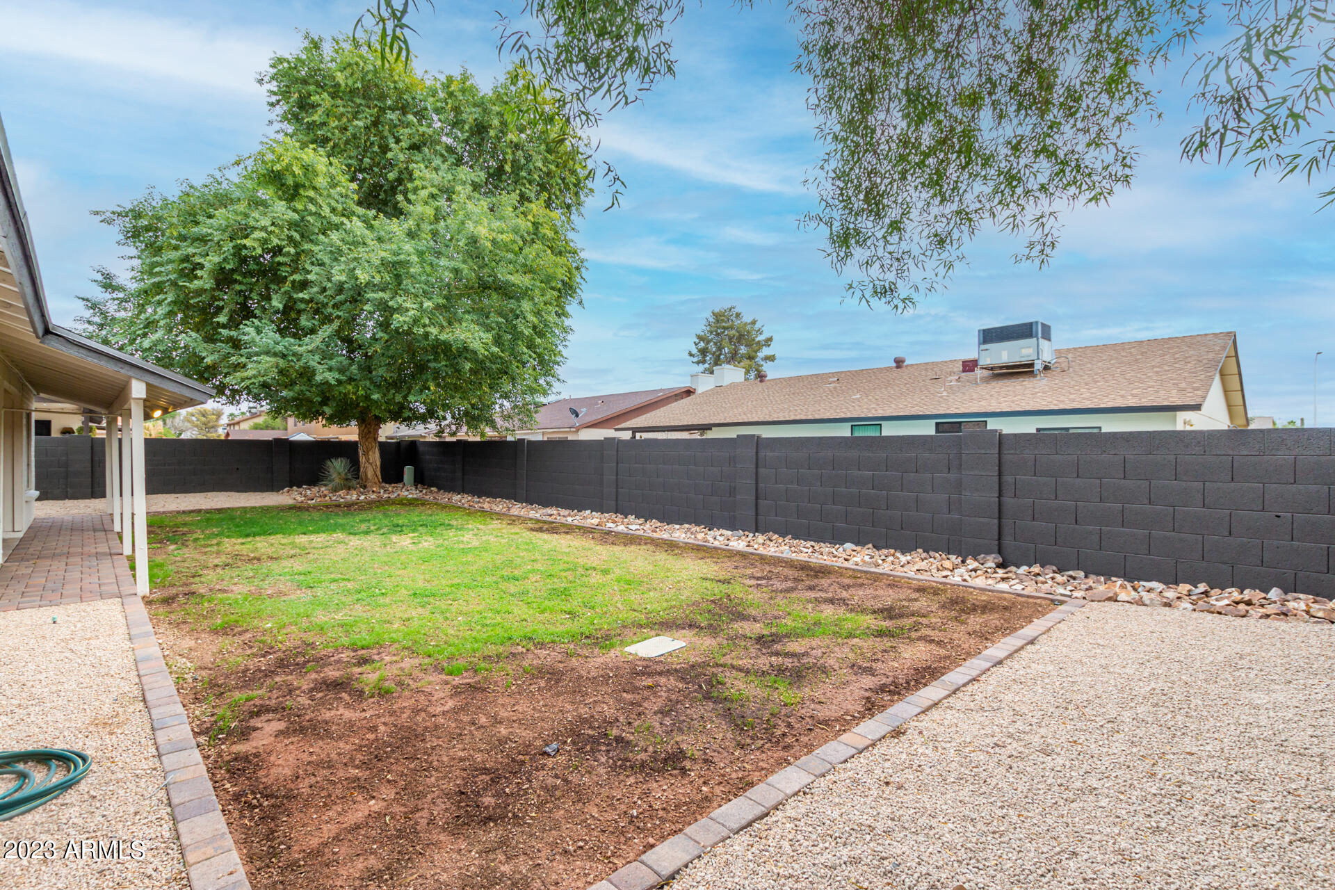 5425 W RIVIERA Drive