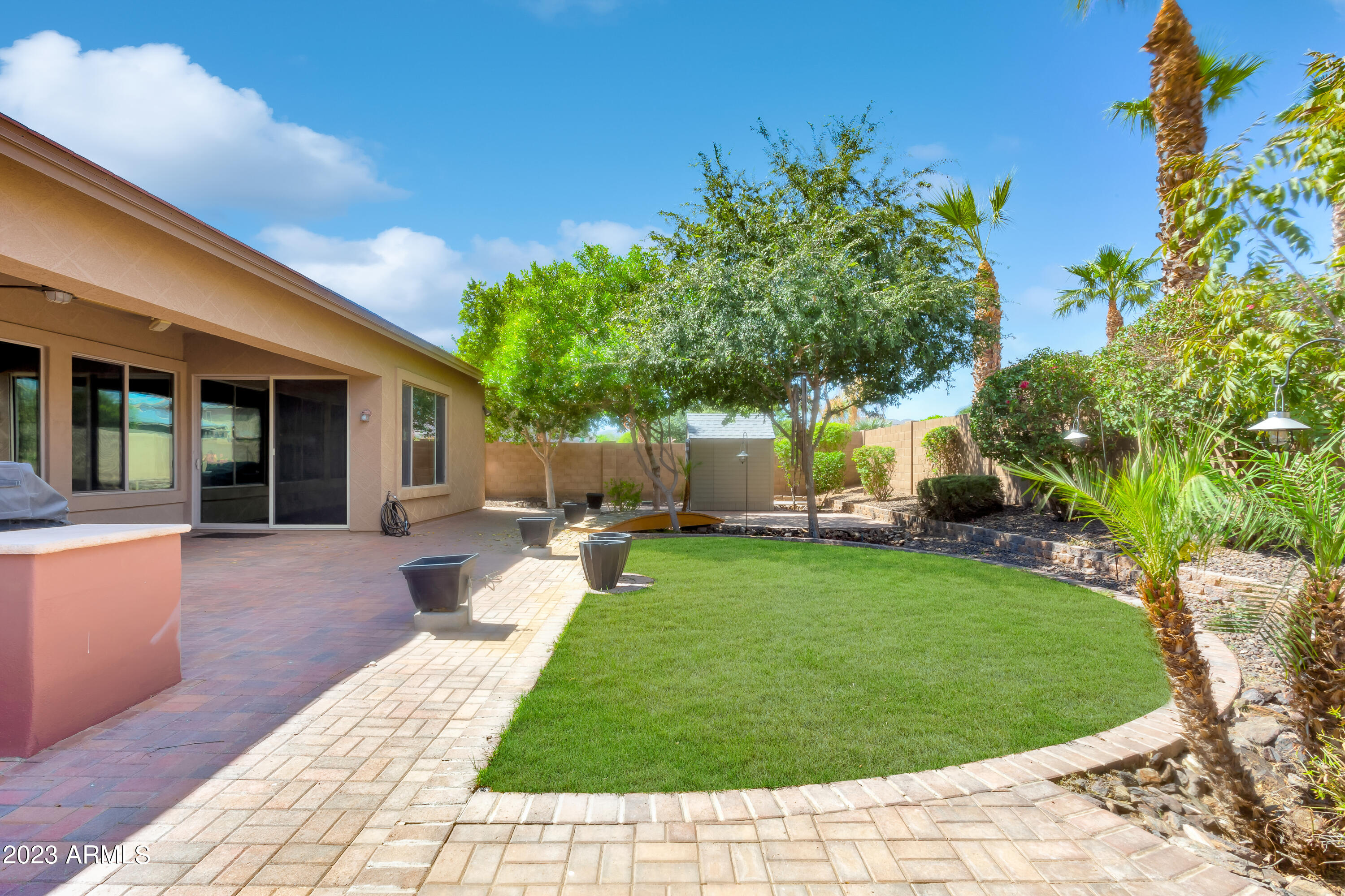 18454 W MAUNA LOA Lane