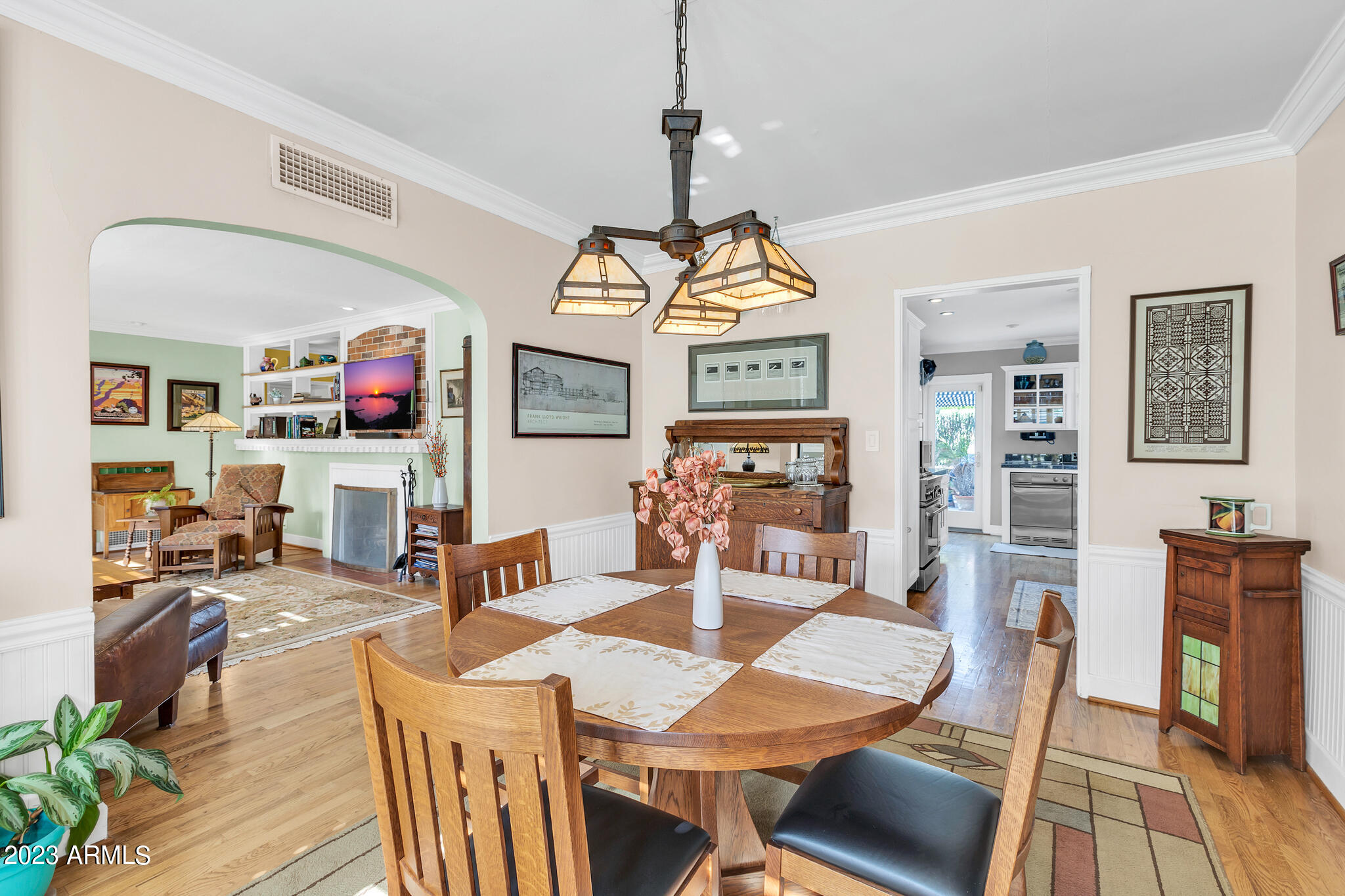 1228 W CORONADO Road
