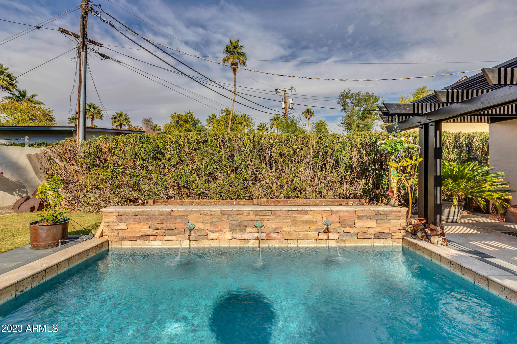 1228 W CORONADO Road