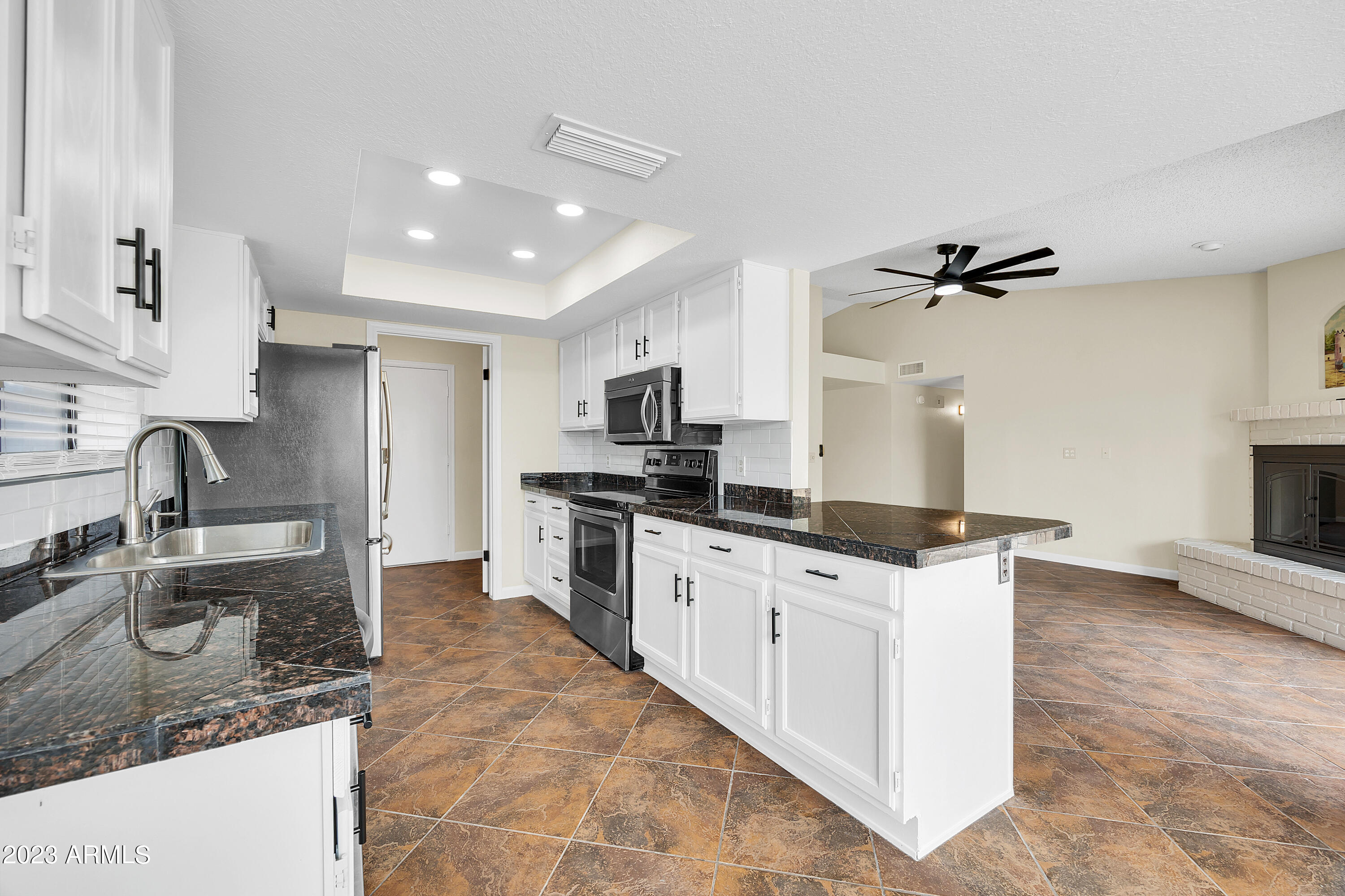 7325 W ASTER Drive