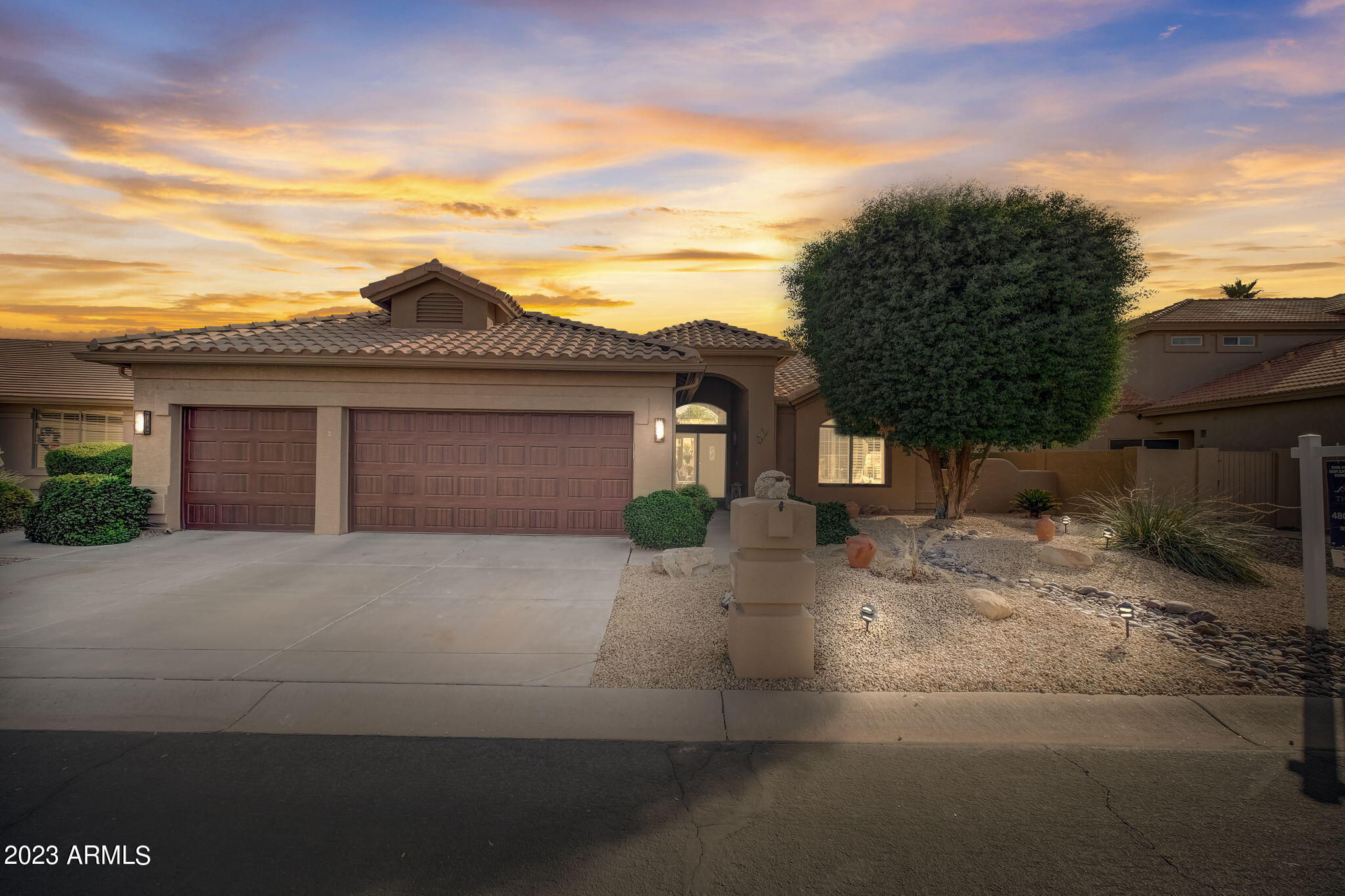8937 E EMERALD Drive