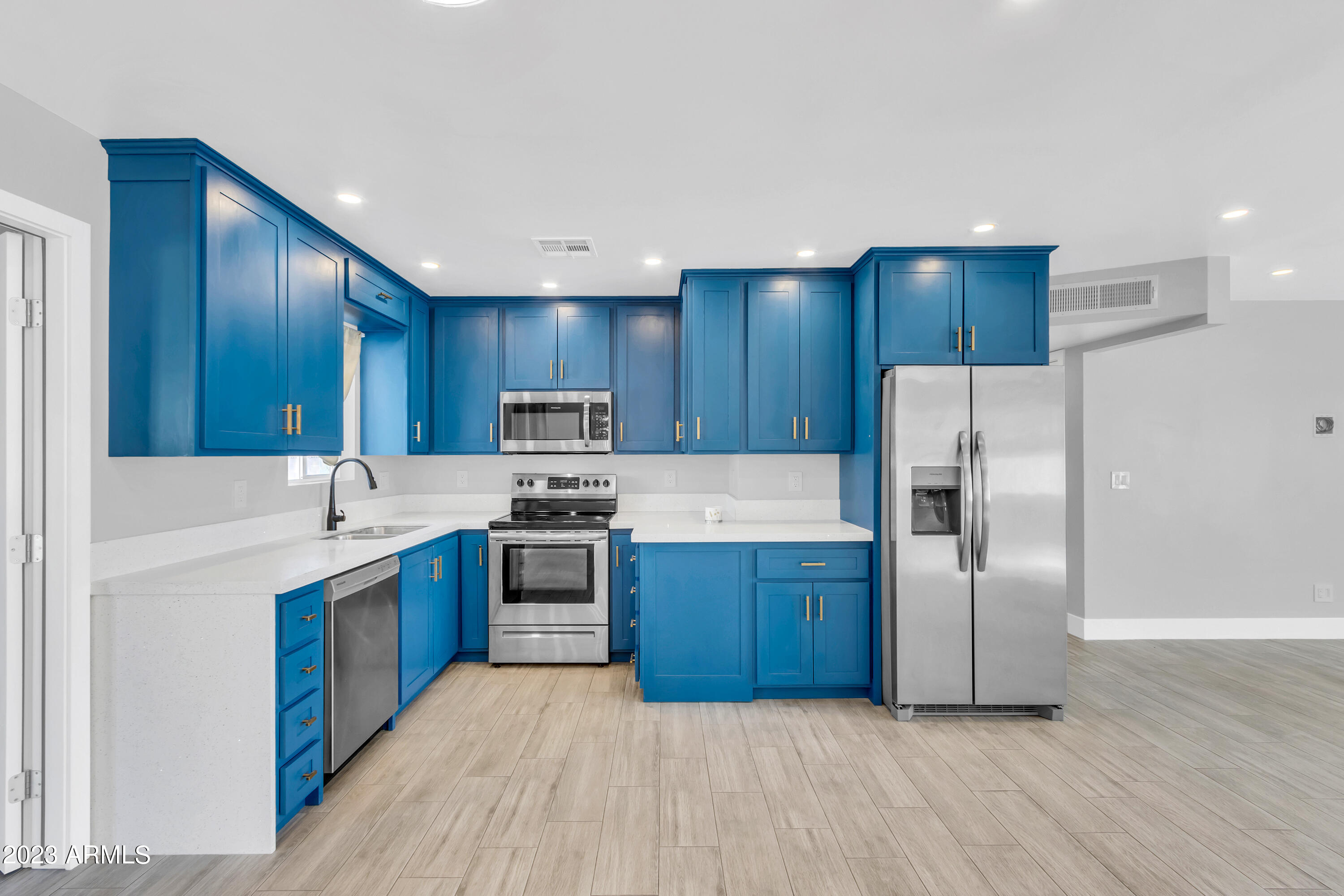 1510 W 2ND Street