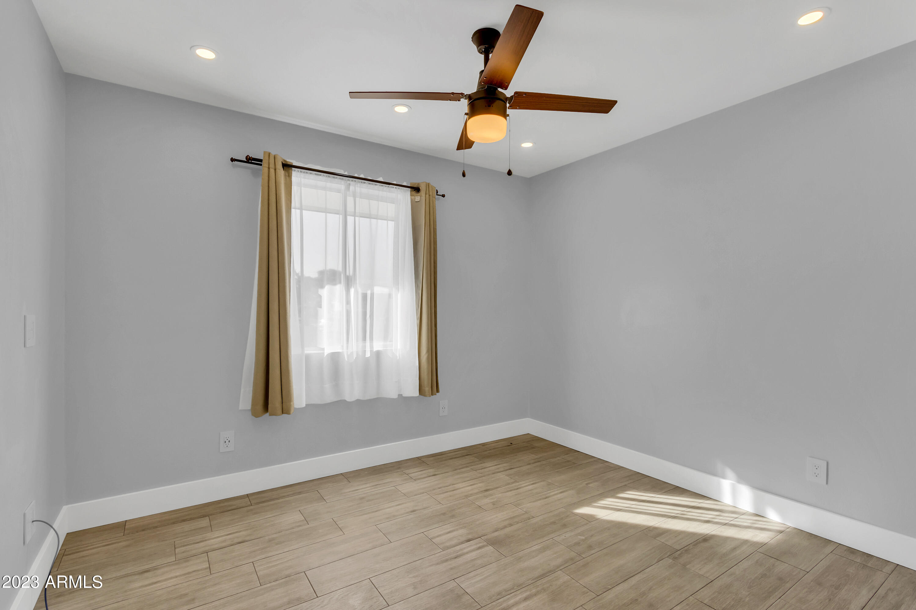 1510 W 2ND Street