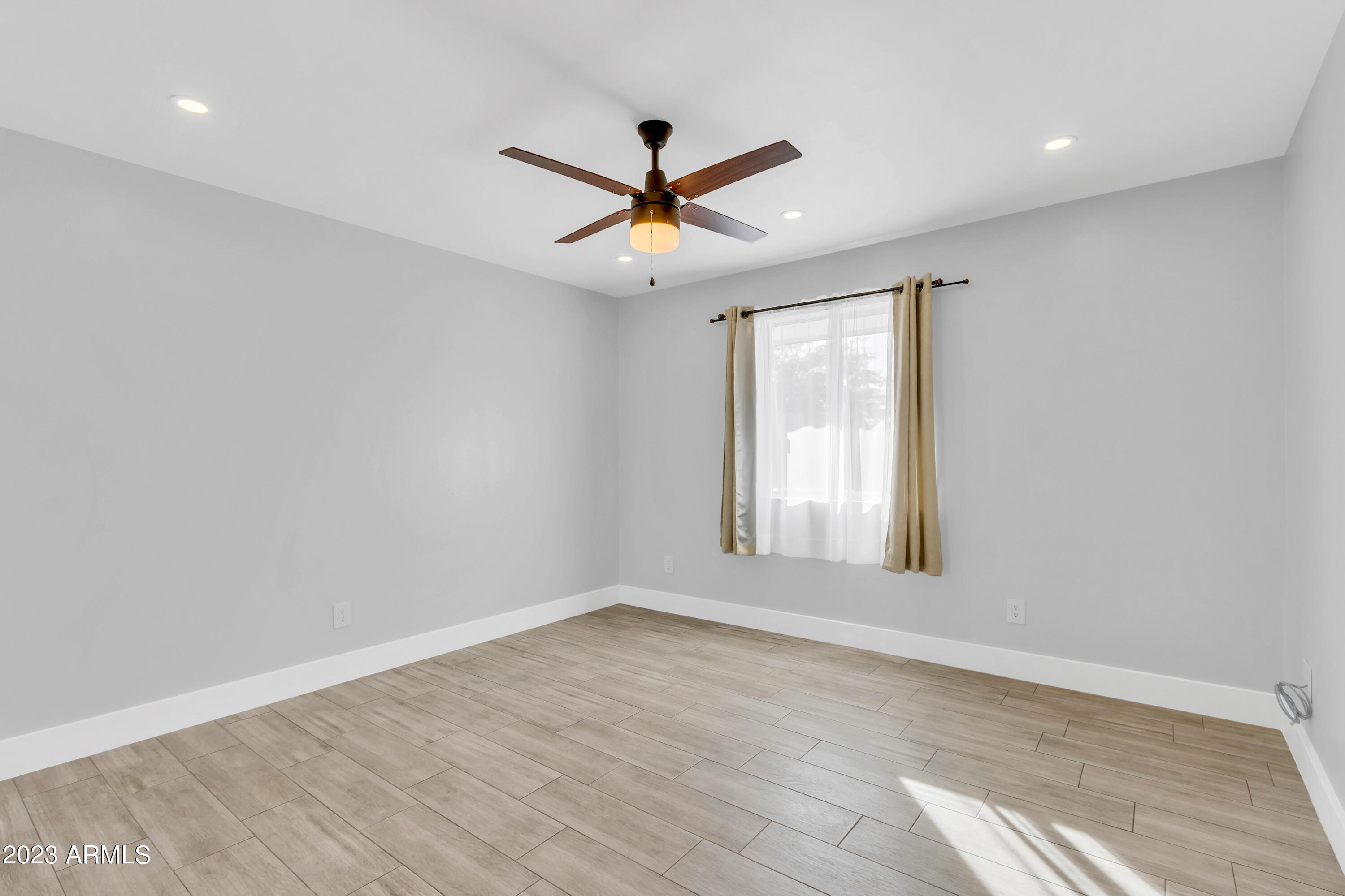 1510 W 2ND Street