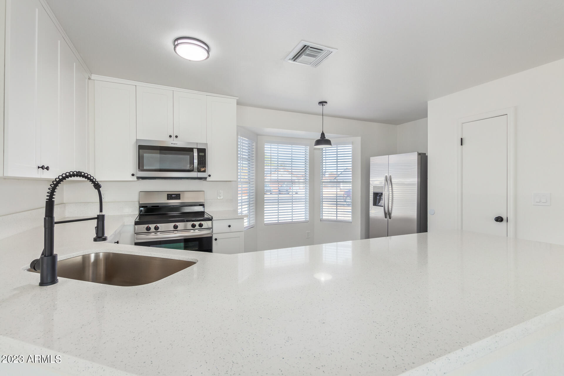 7007 W Cinnabar Avenue