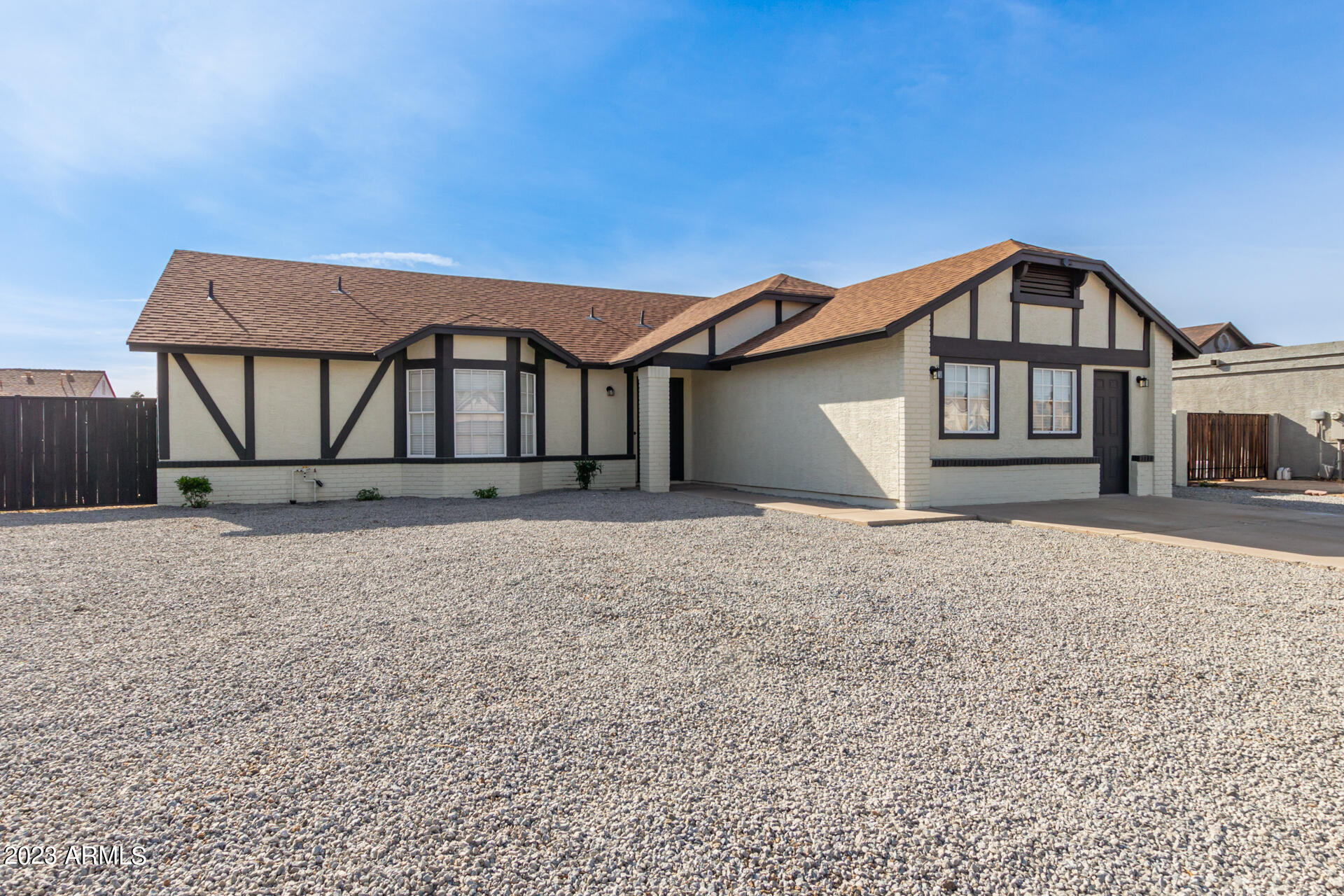 7007 W Cinnabar Avenue