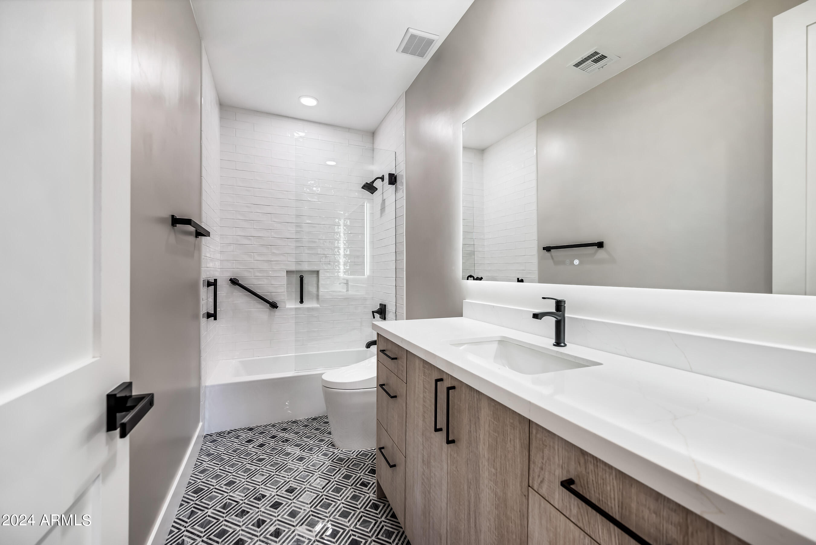 8989 N GAINEY CENTER Drive # 228