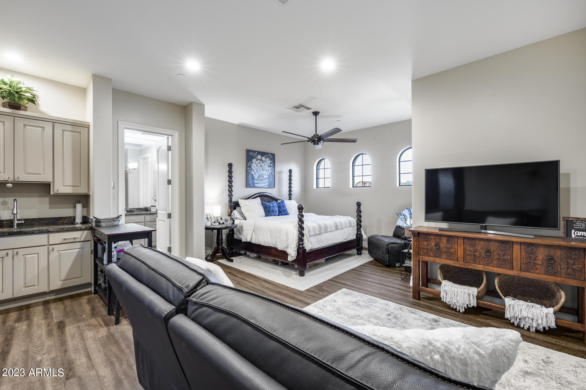 10618 E RISING SUN Drive