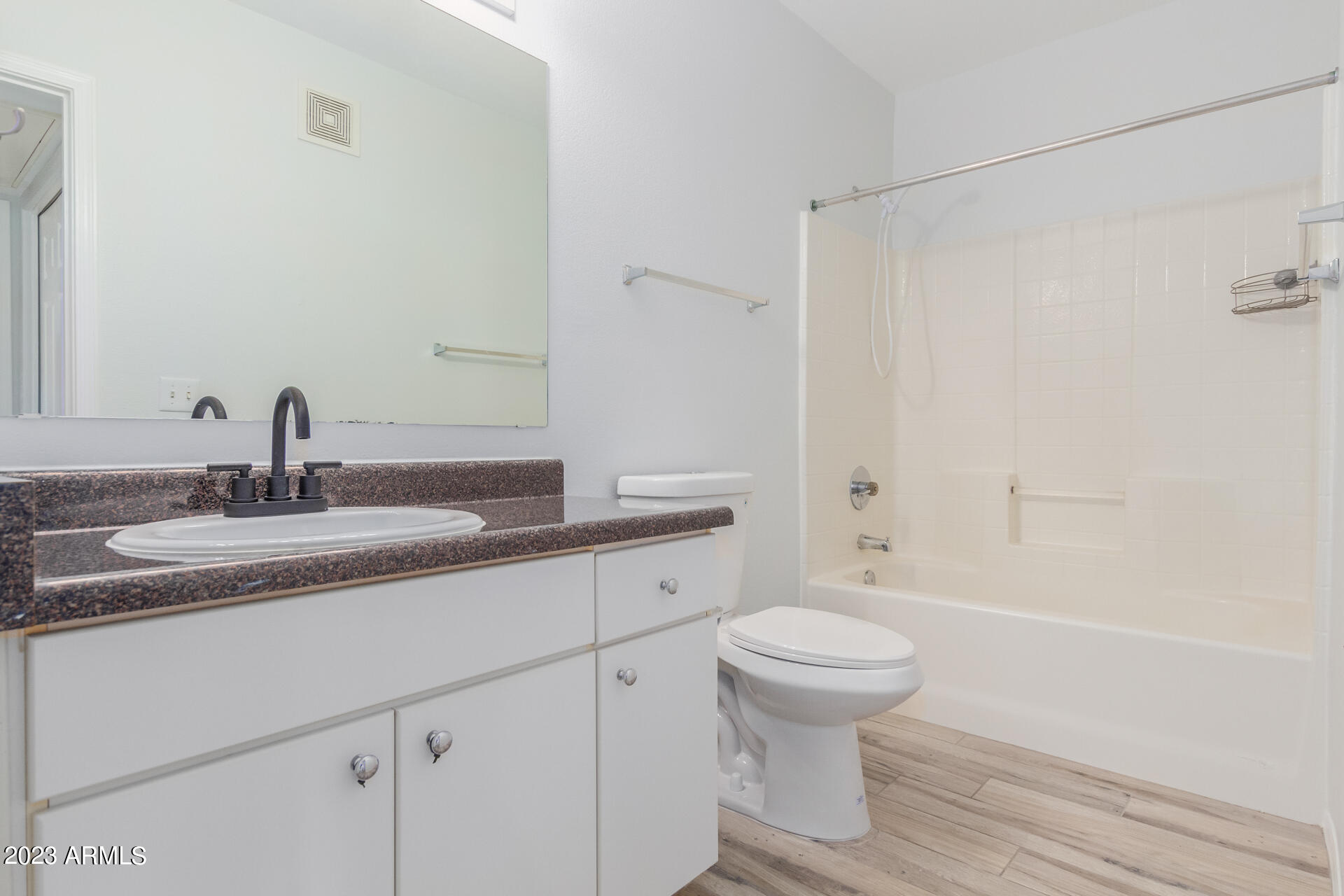 1295 N ASH Street # 621