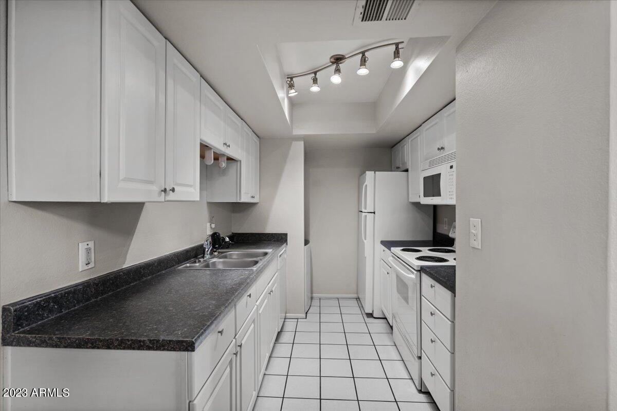 5035 N 17TH Avenue # 206