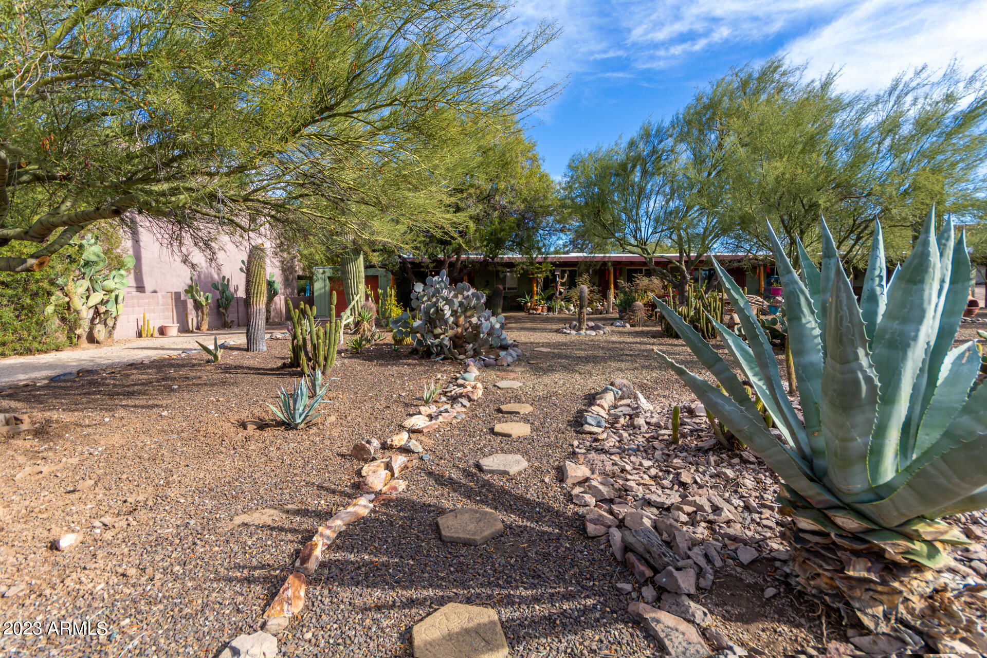 38259 N JACQUELINE Drive # 5
