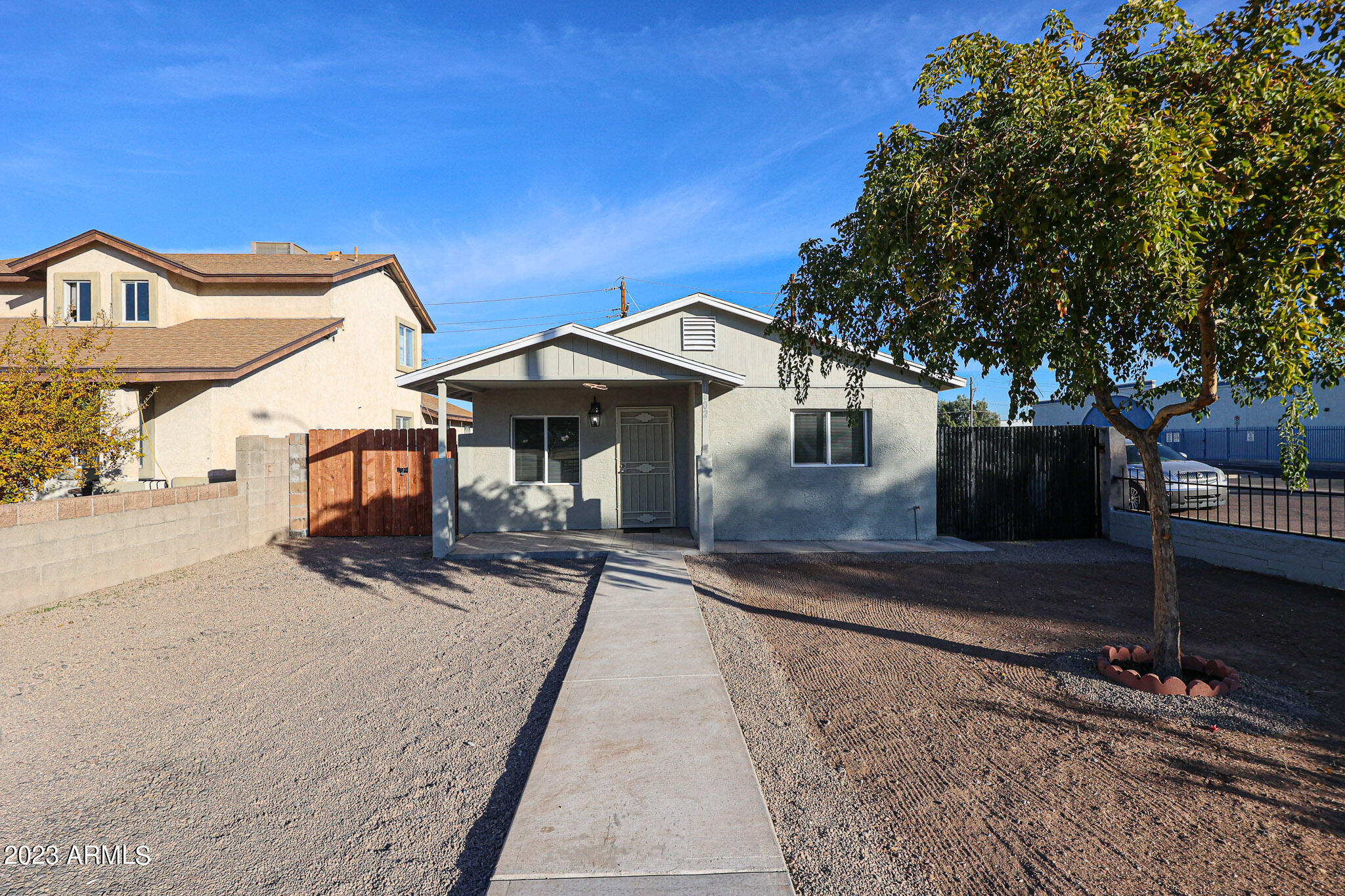 1602 W Papago Street