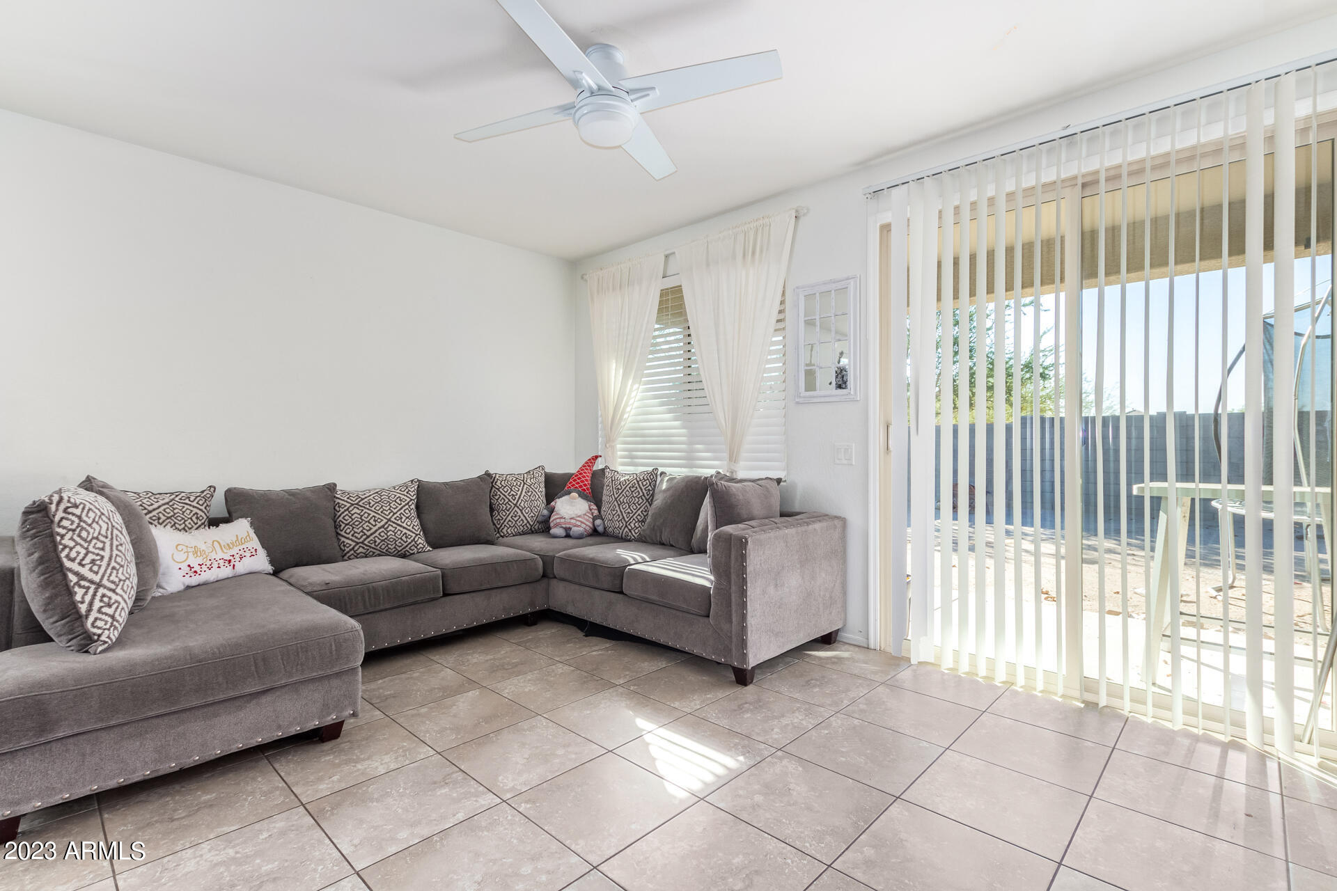 17403 W EAGLE Court