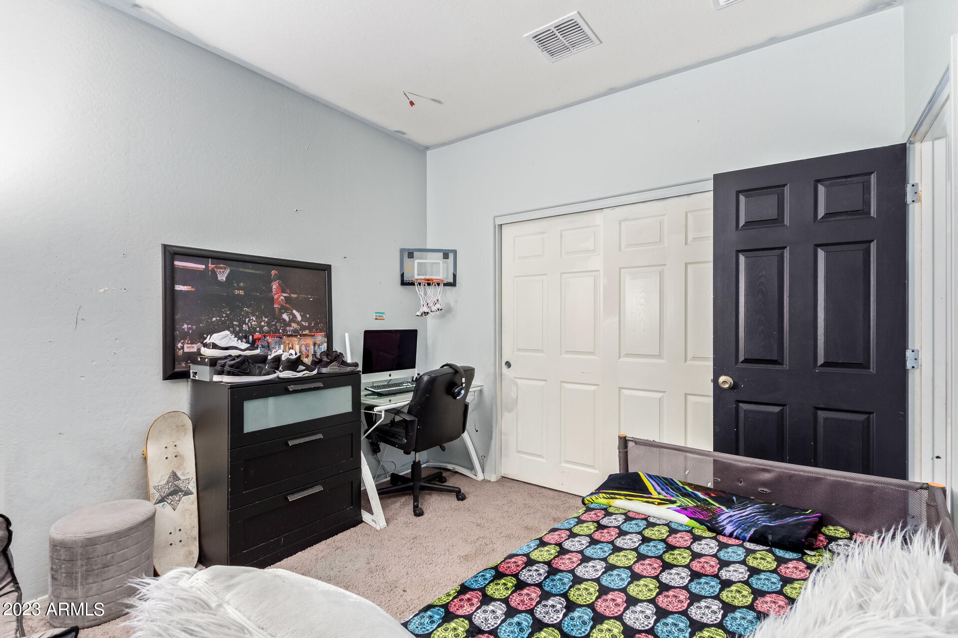 17403 W EAGLE Court