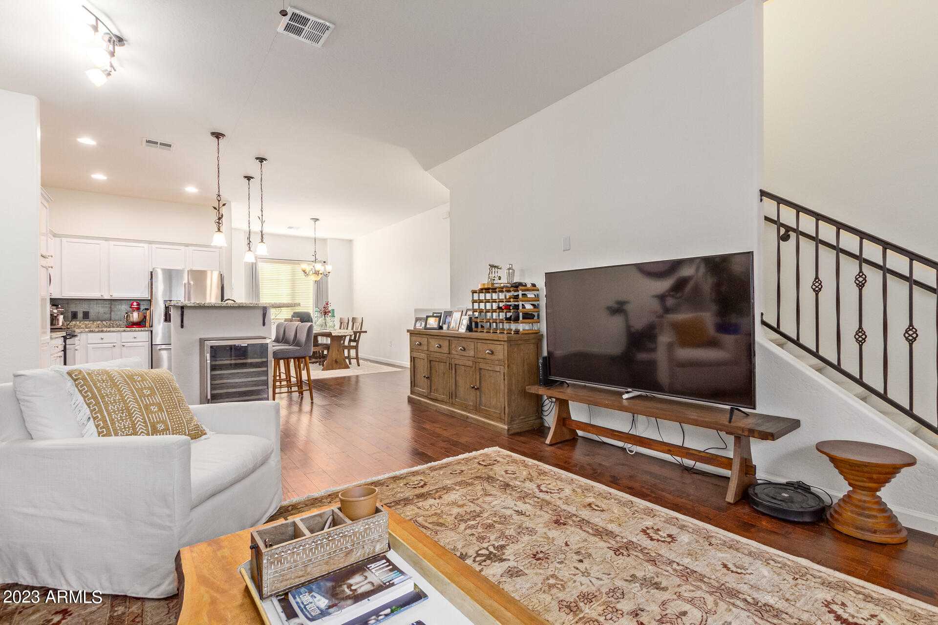 124 N CALIFORNIA Street # 19